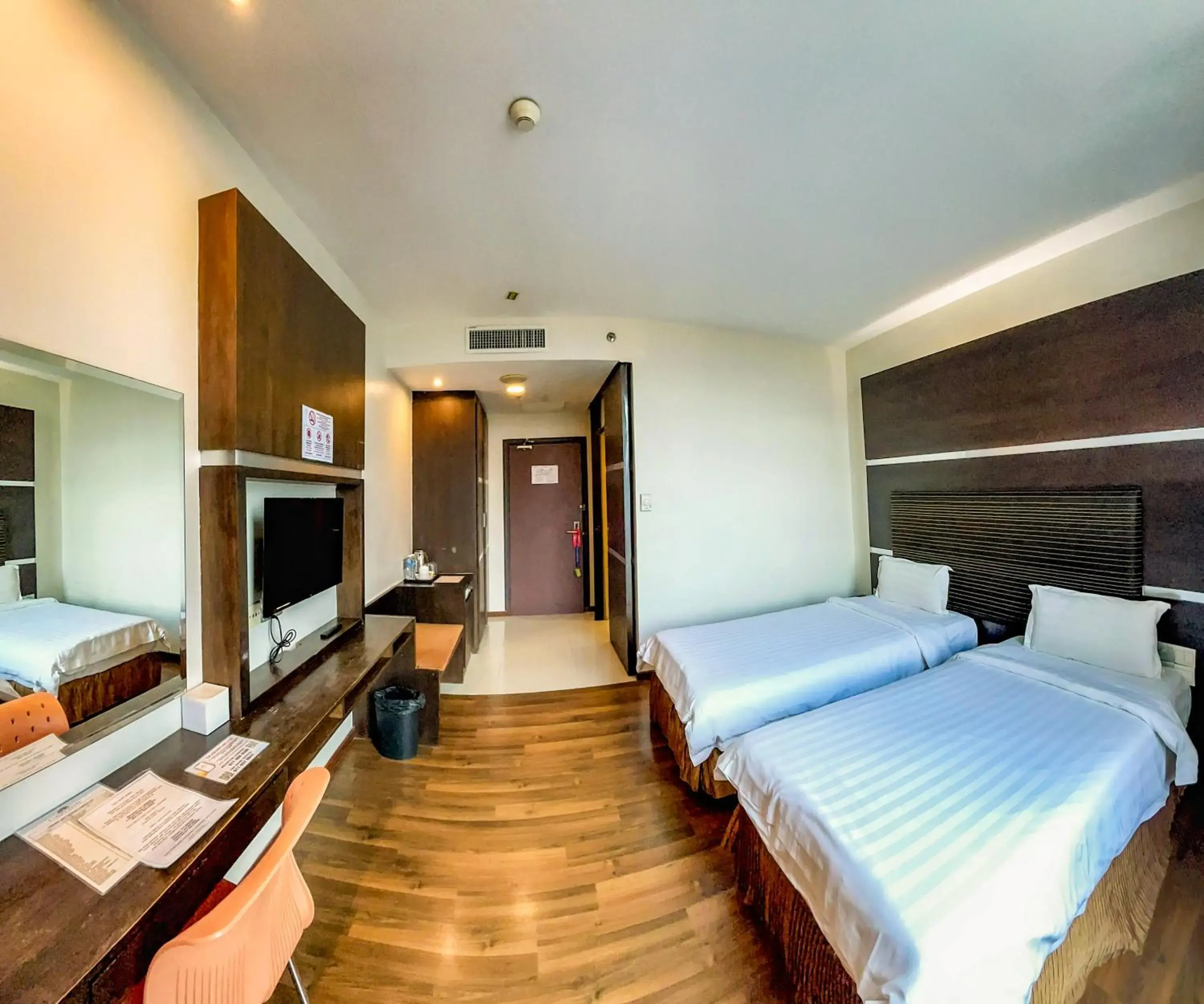 Bed in Courtyard Hotel 1Borneo Bed in Courtyard Hotel 1Borneo