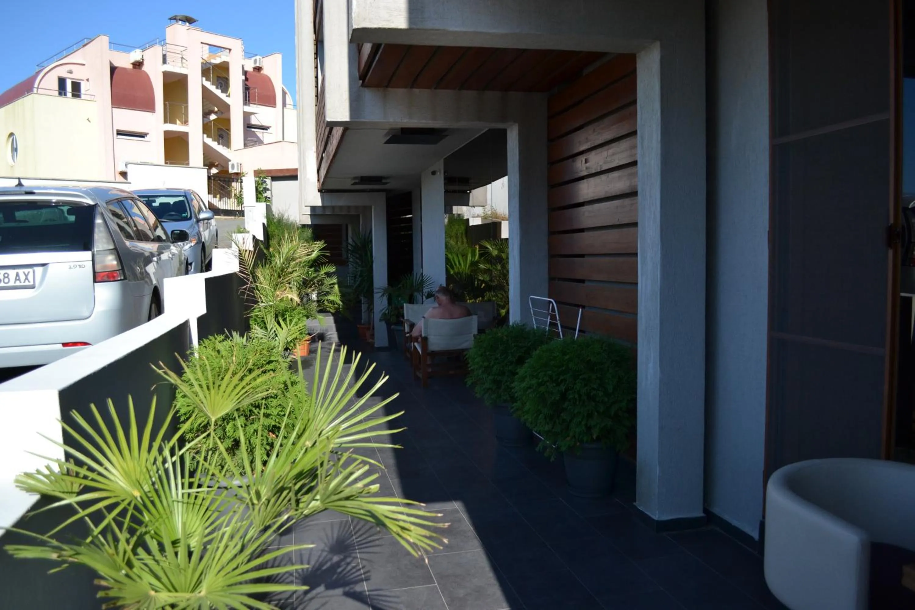 Facade/entrance in Design Hotel Logatero