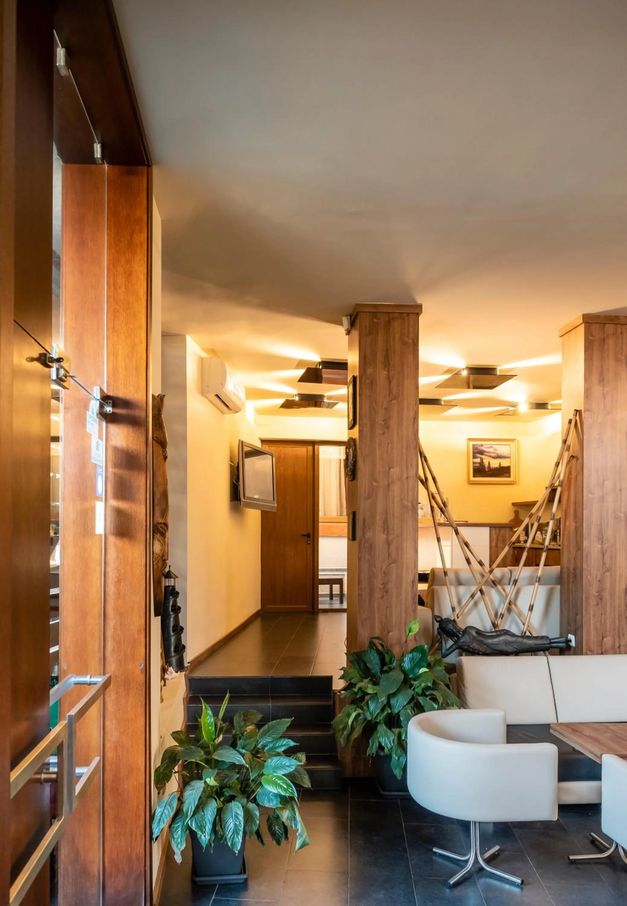 Lobby or reception in Design Hotel Logatero