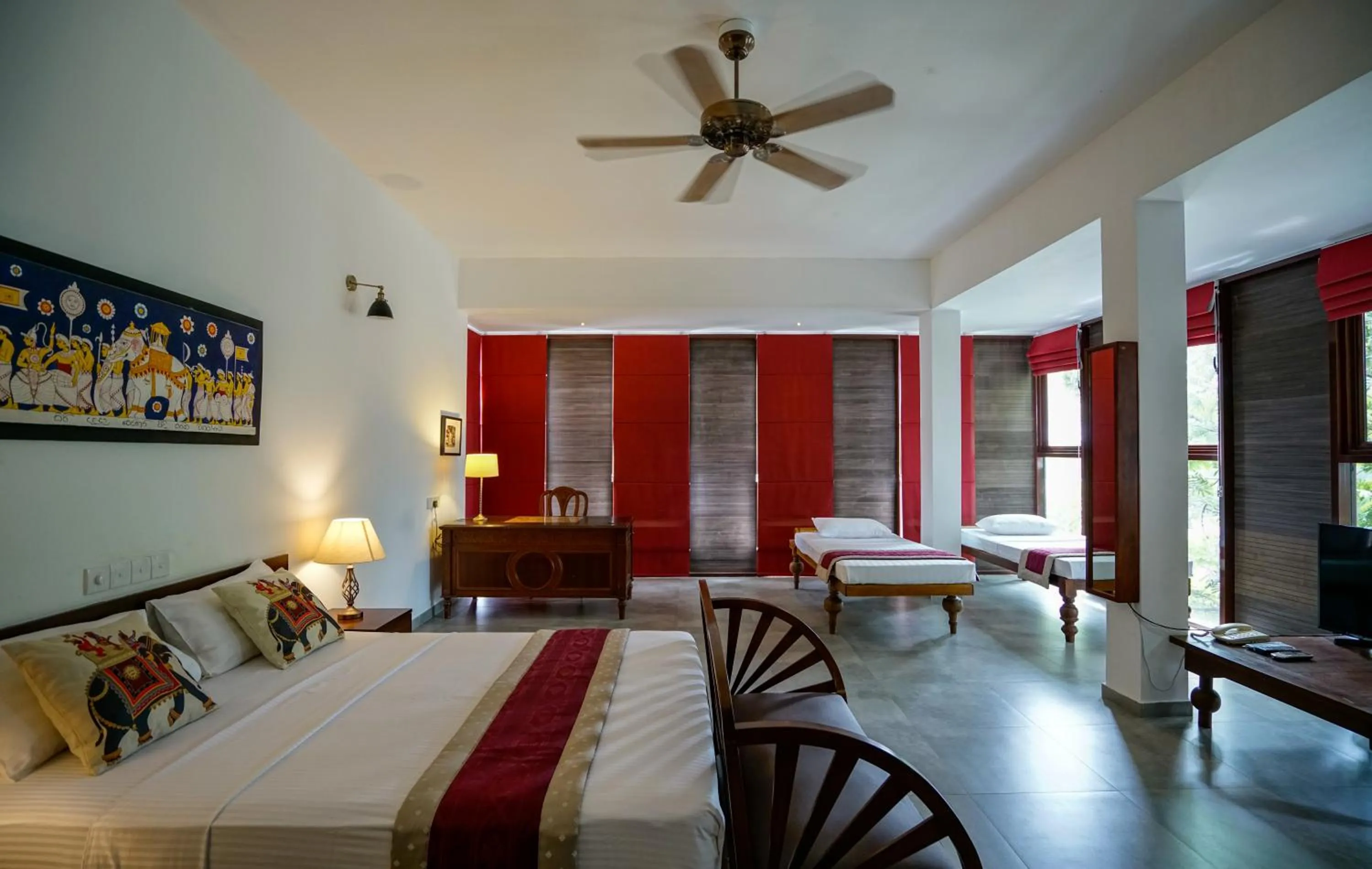 Photo of the whole room, Bed in Atelier