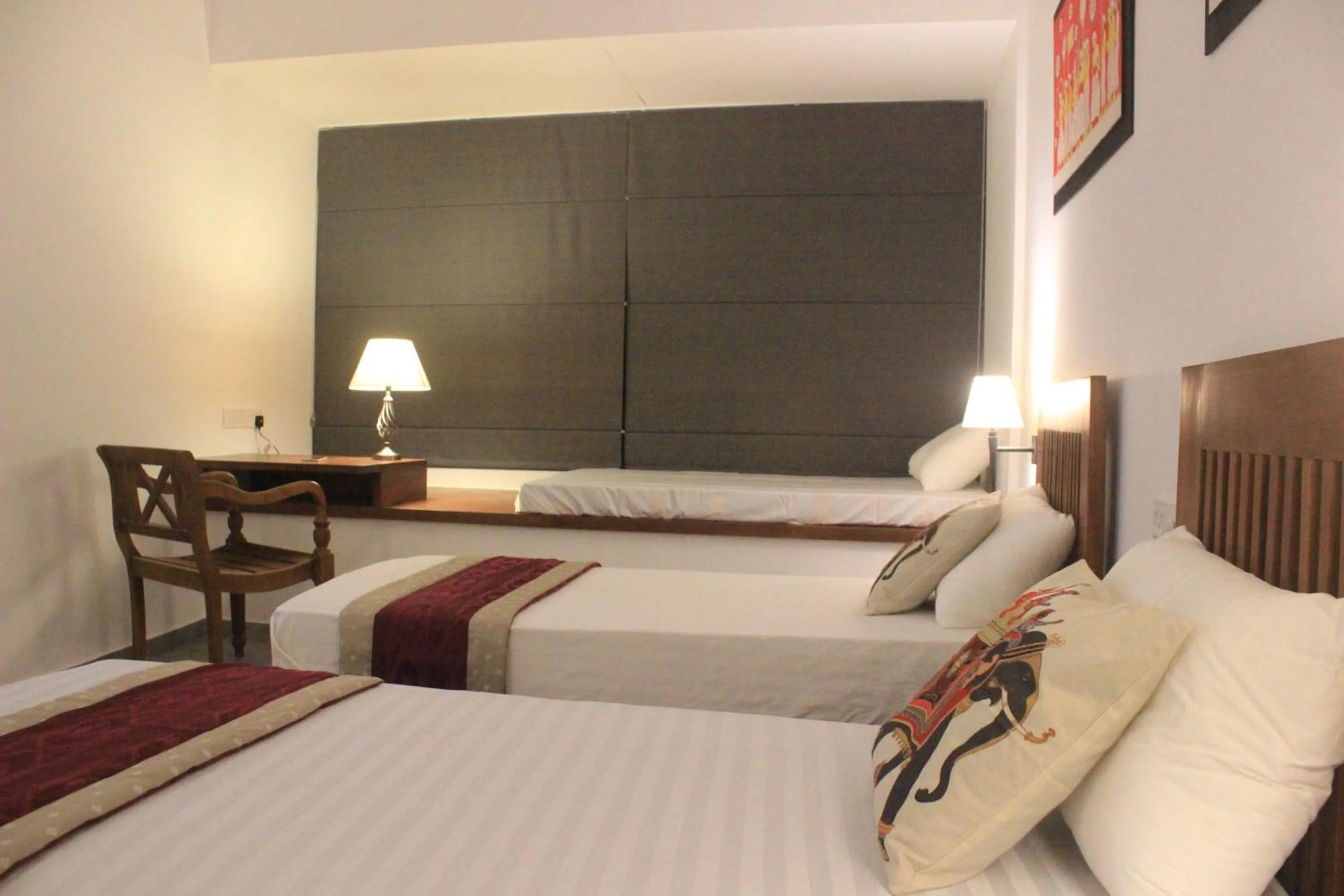 Photo of the whole room, Bed in Atelier