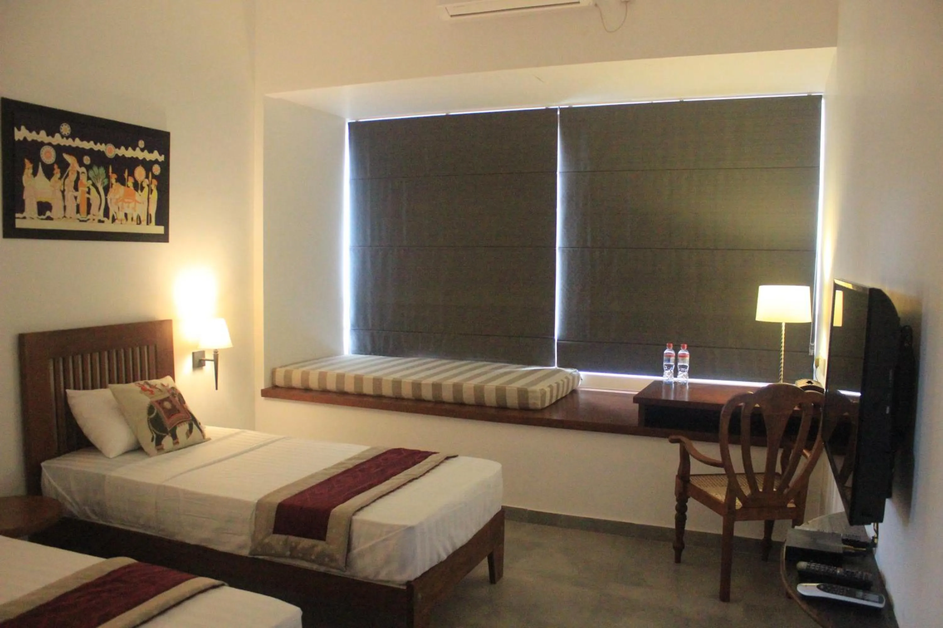 Photo of the whole room, Bed in Atelier