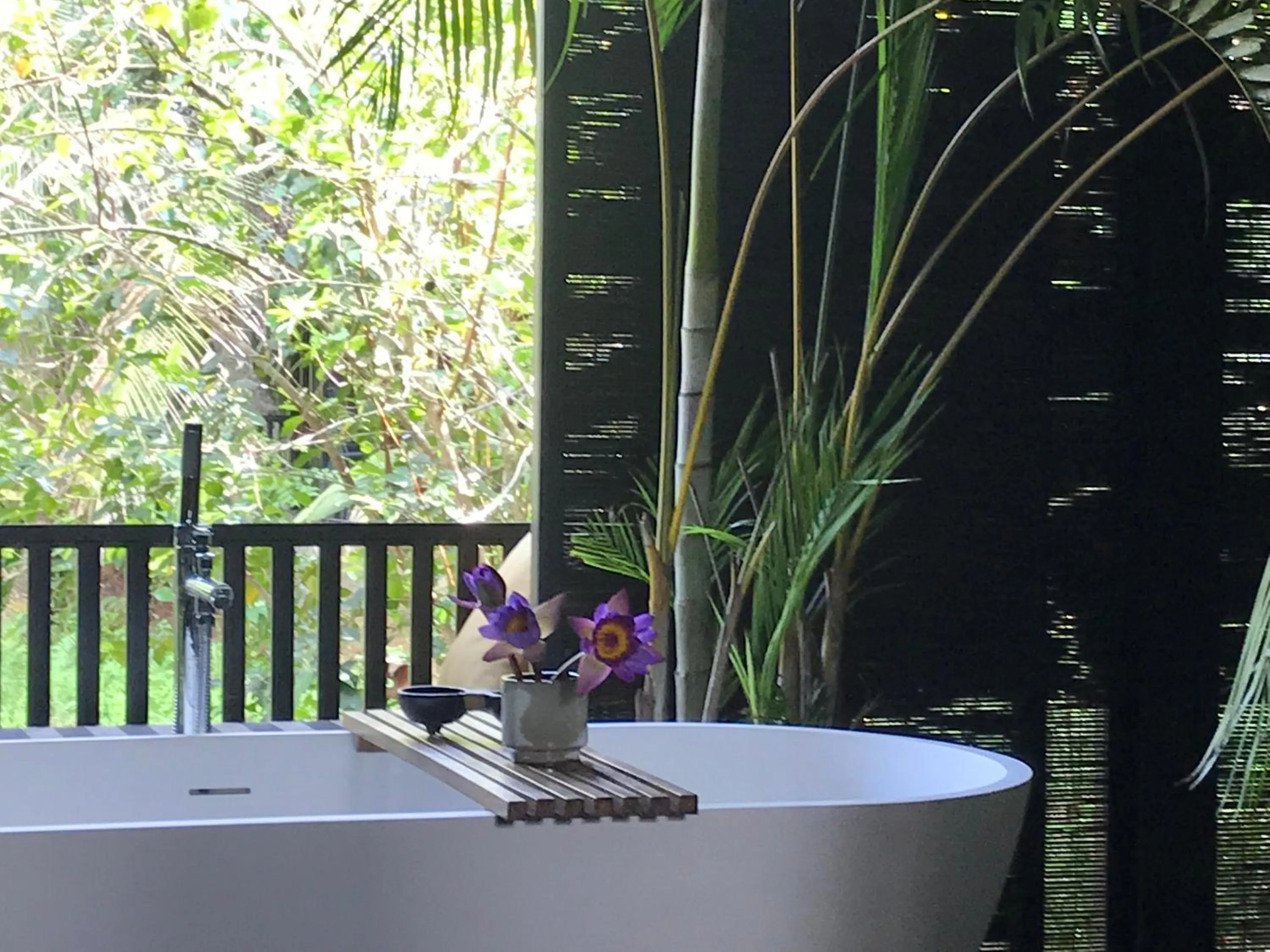 Bathroom in KAJU GREEN eco lodges