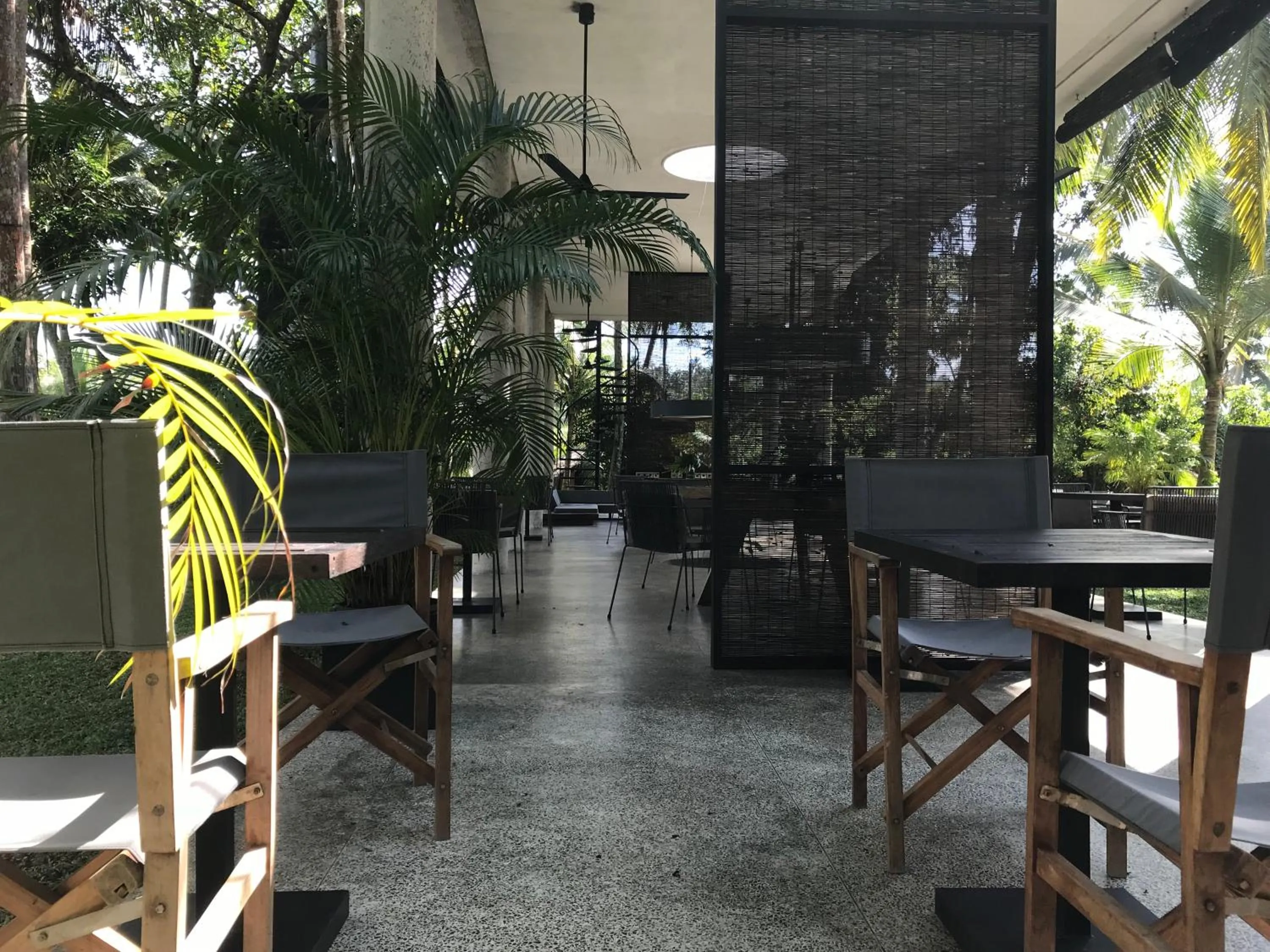 Restaurant/places to eat in KAJU GREEN eco lodges