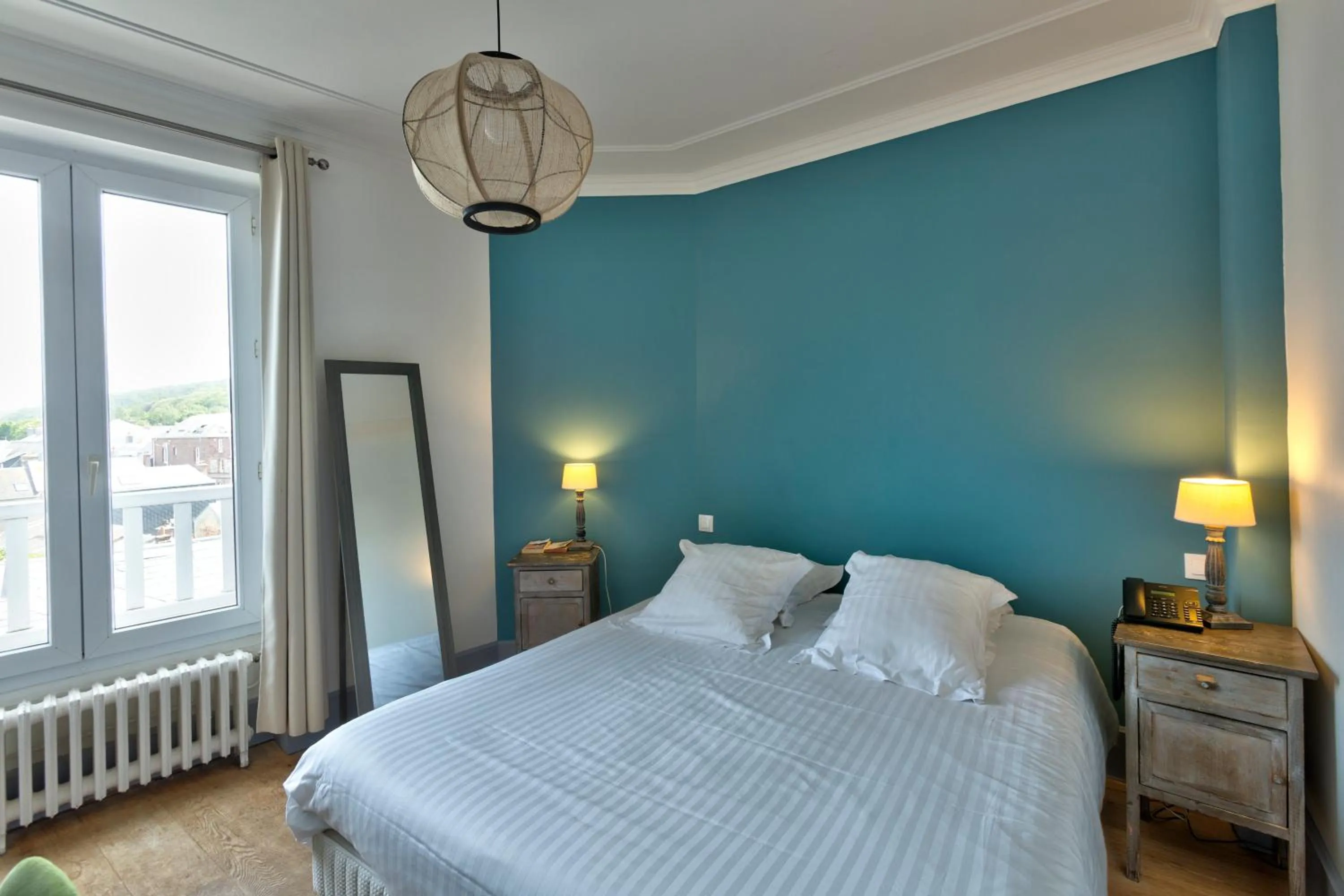 Bedroom, Bed in Hotel Le Rayon Vert