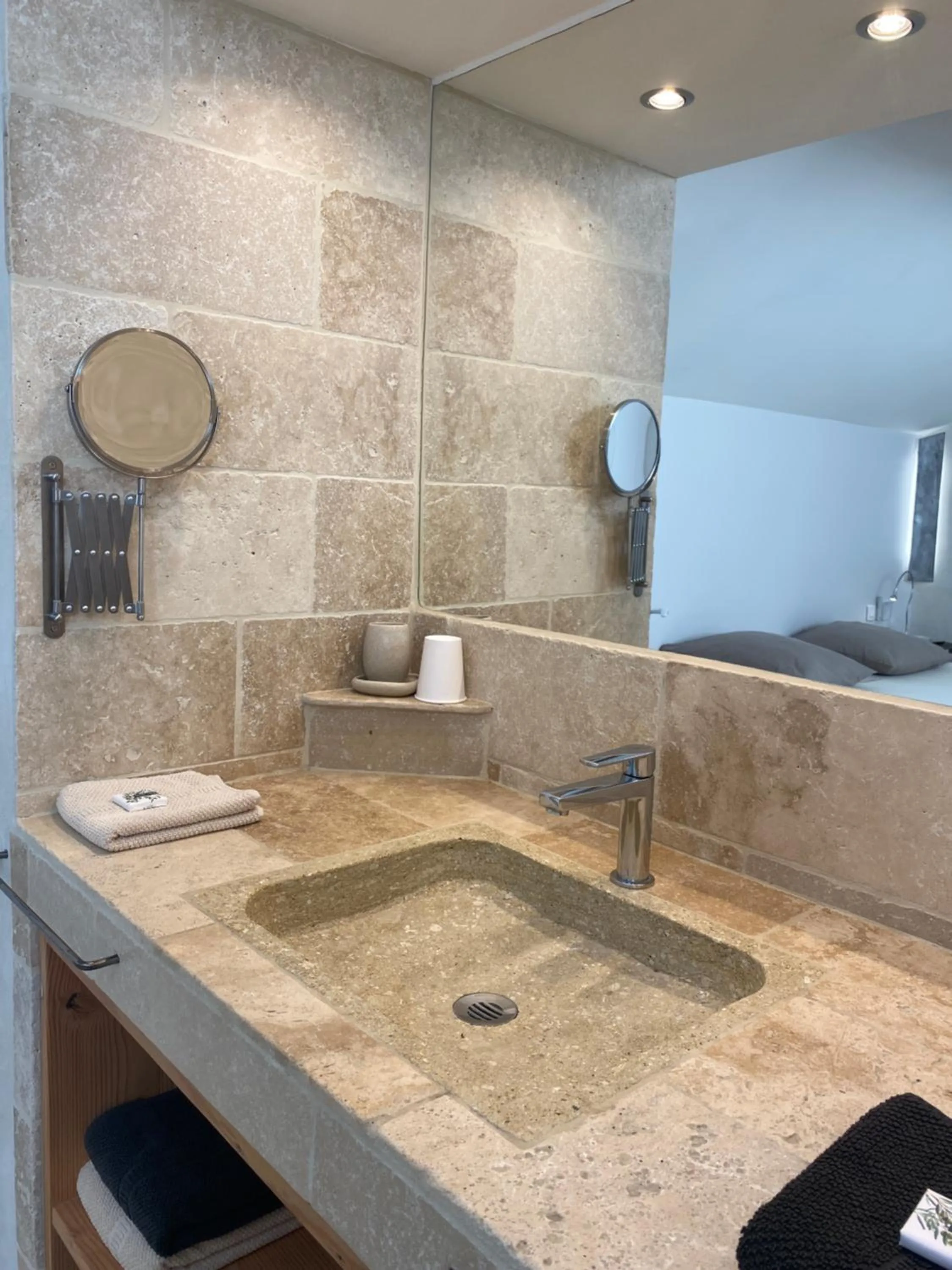 Bathroom in L'atelier B&B