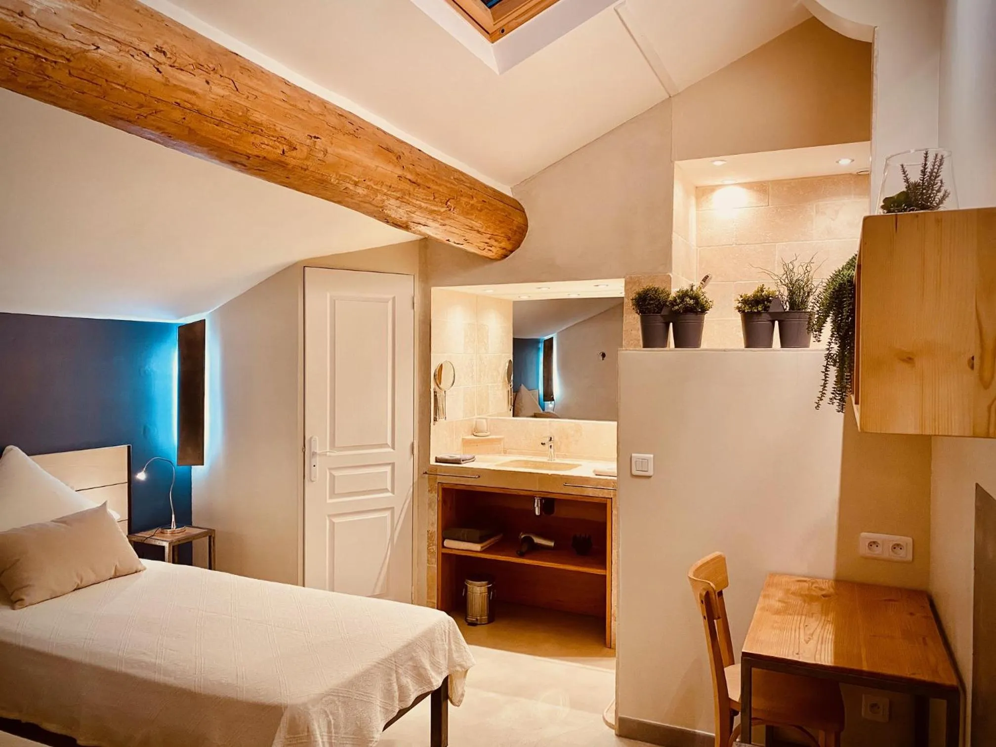 Bedroom in L'atelier B&B