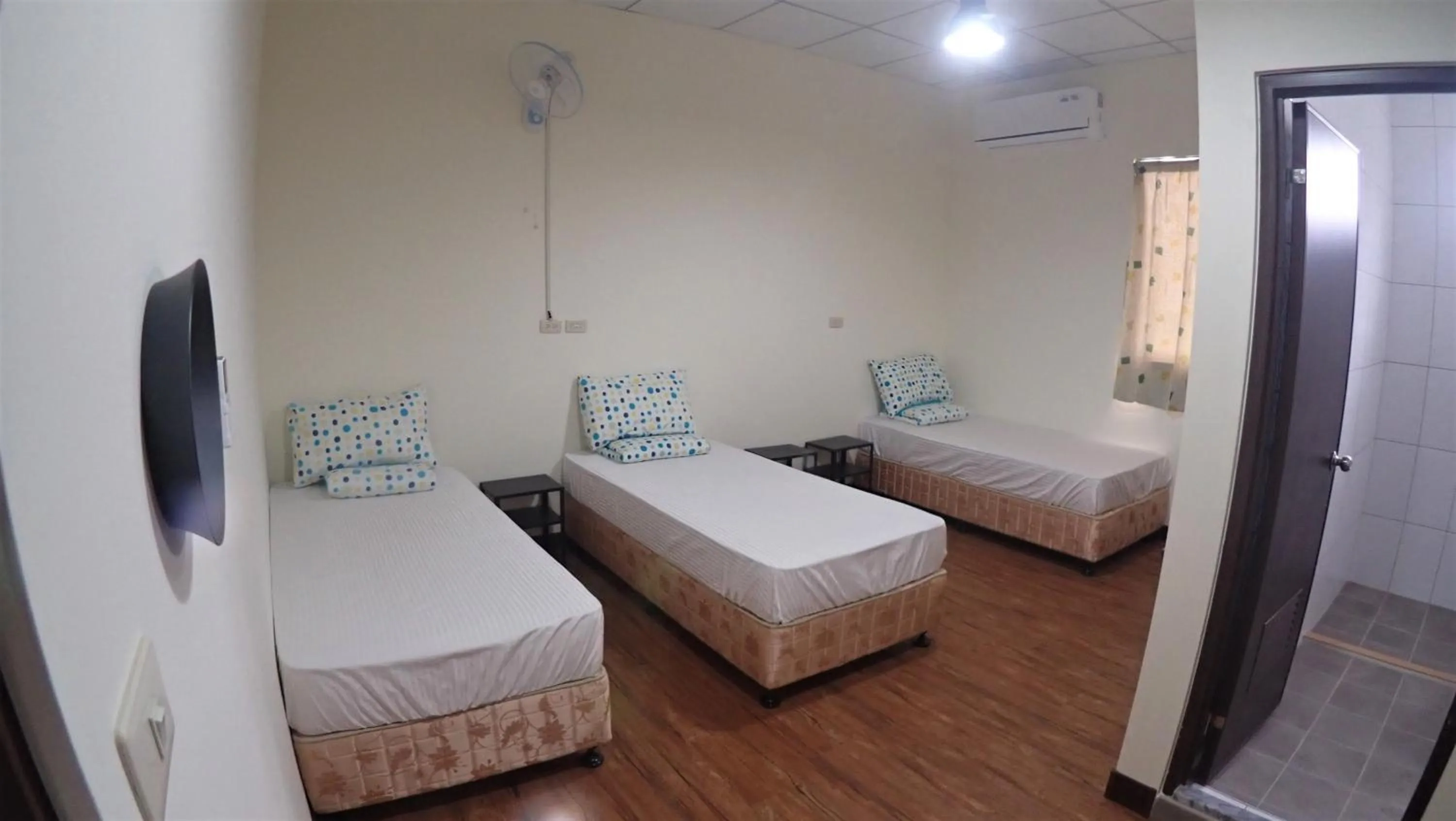 Bed in Fire Island Guest House