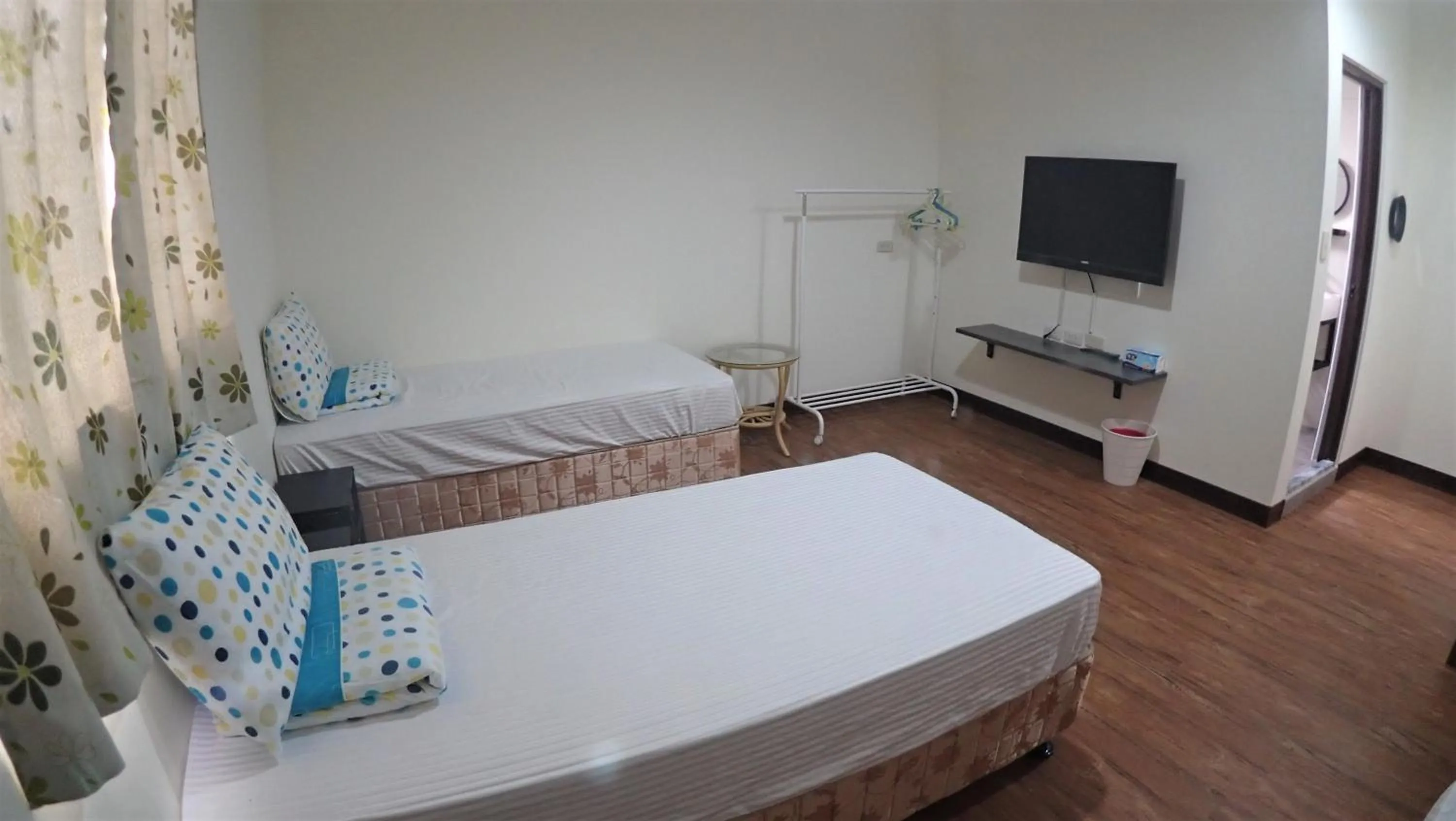 Bed in Fire Island Guest House