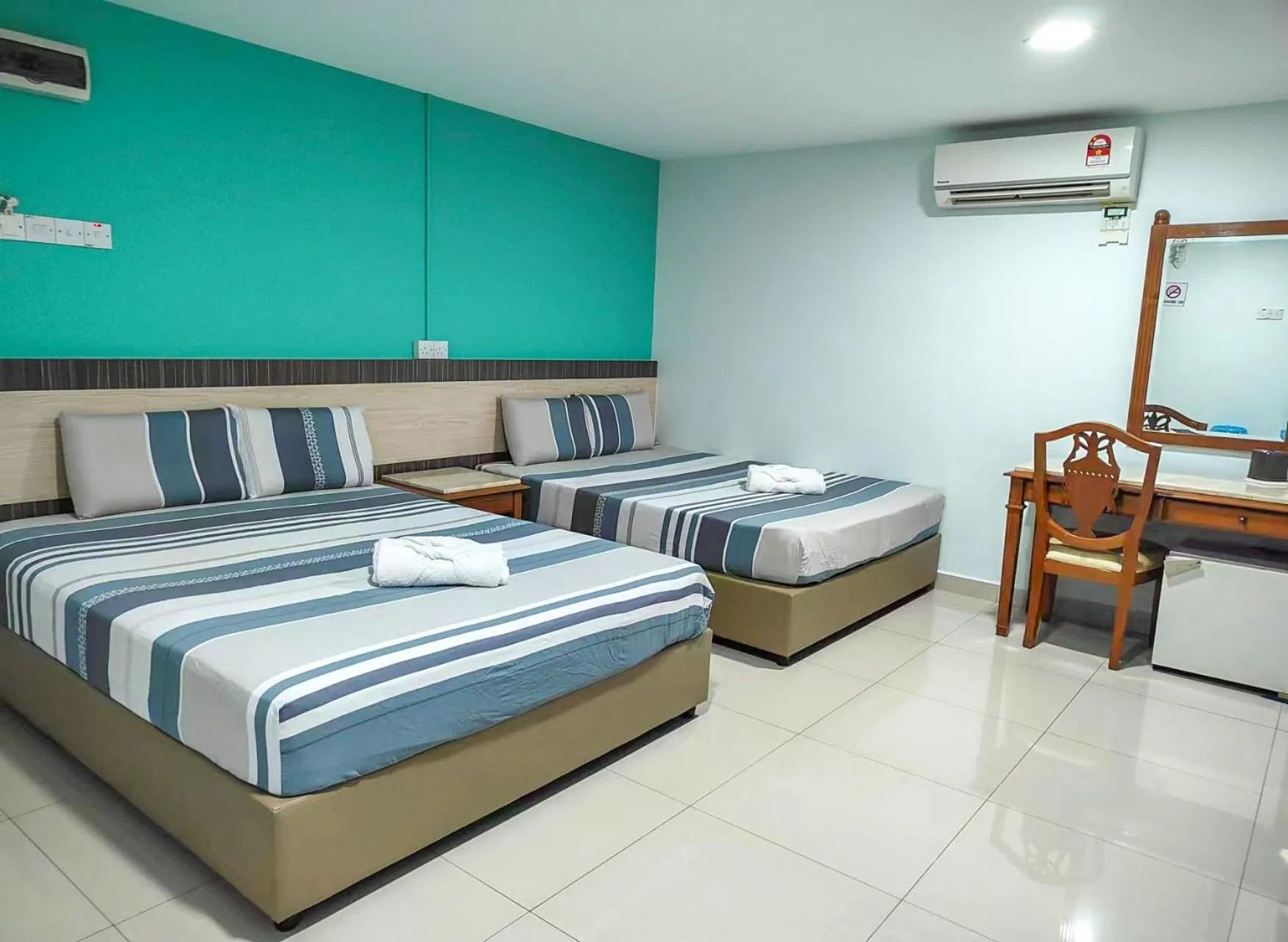 Bedroom, Bed in G Star Hotel