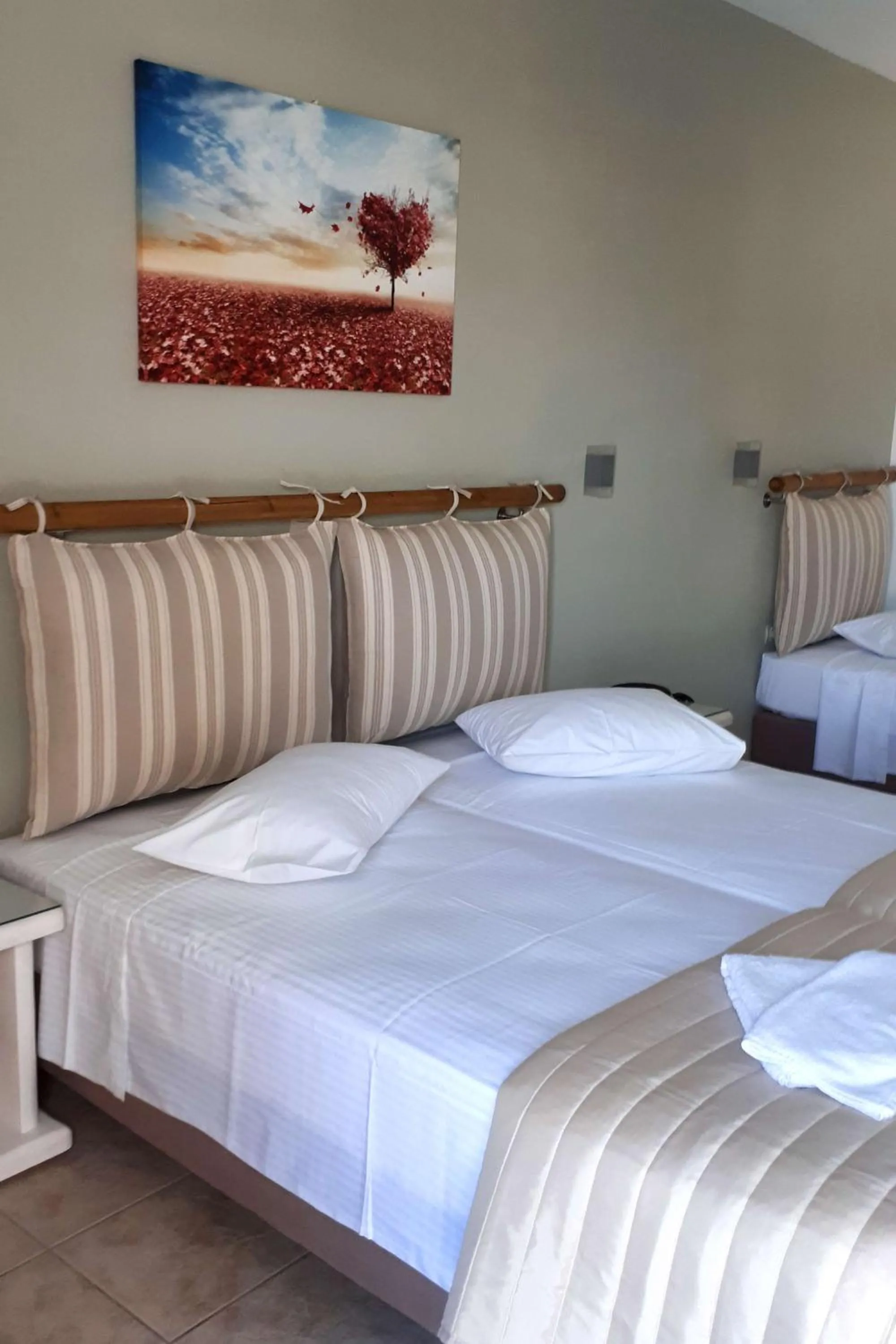 Bedroom, Bed in Summer Shades Hotel - ex Arkoulis