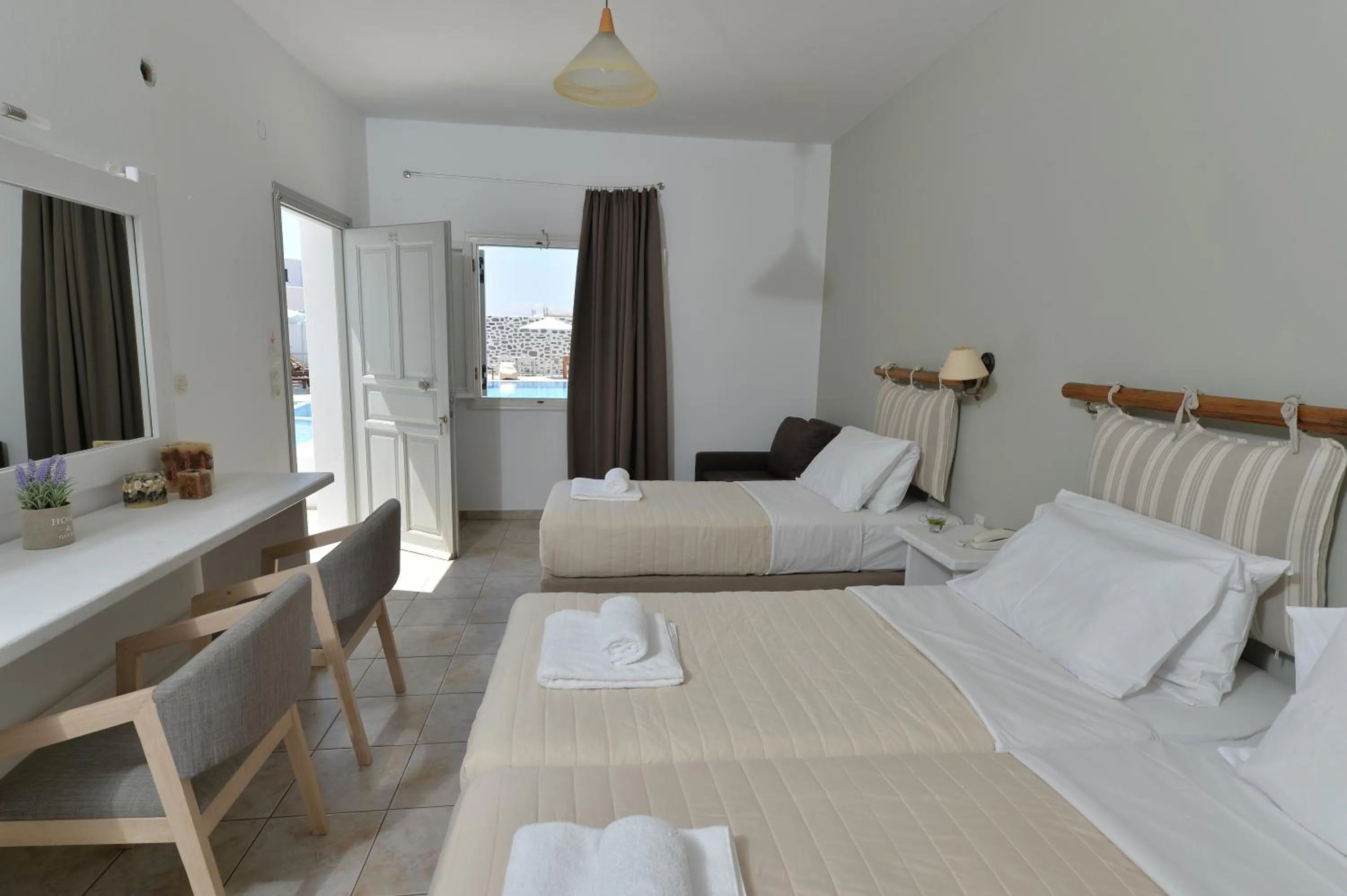 Bedroom, Bed in Summer Shades Hotel - ex Arkoulis