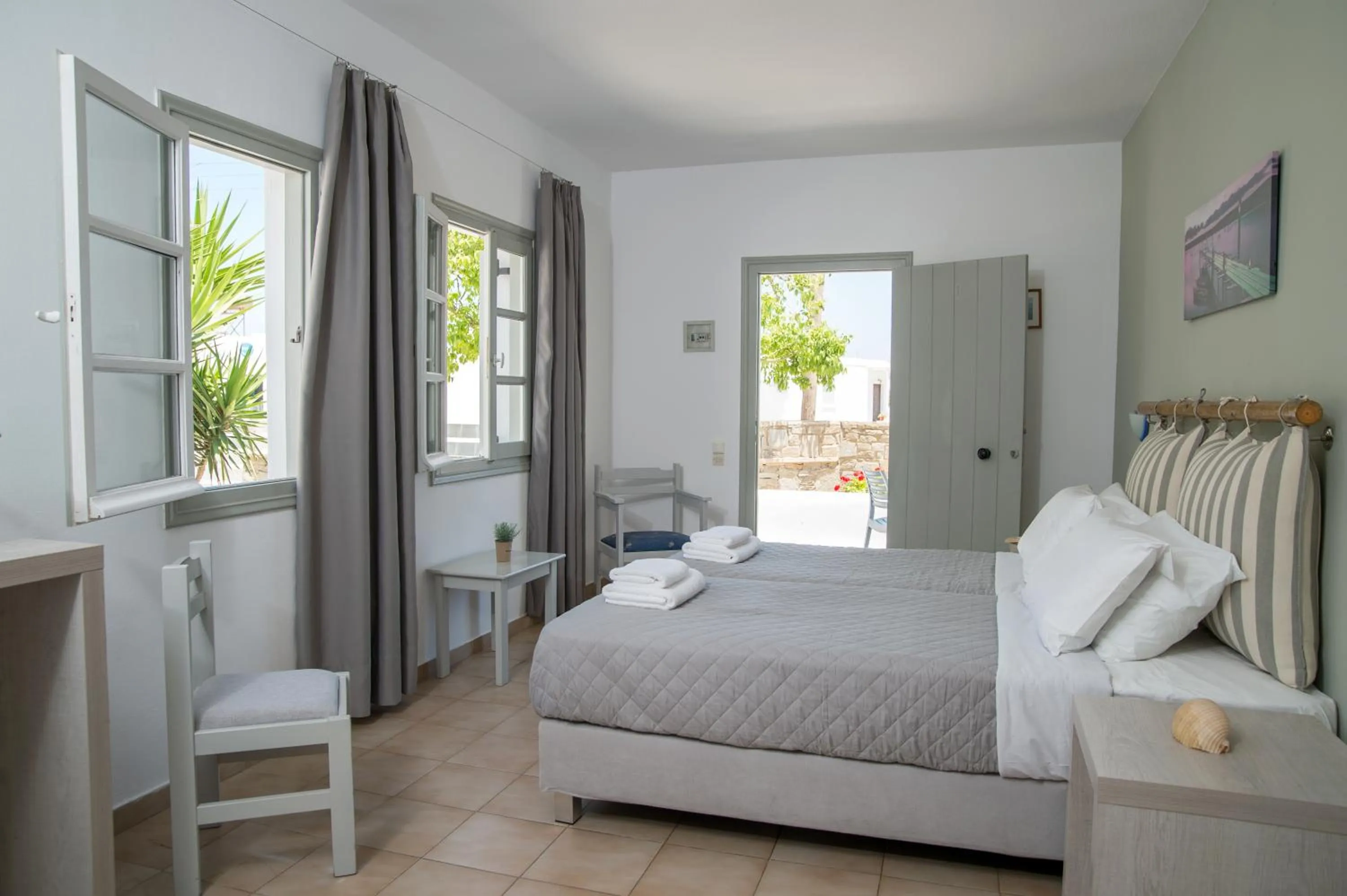 Bedroom, Bed in Summer Shades Hotel - ex Arkoulis