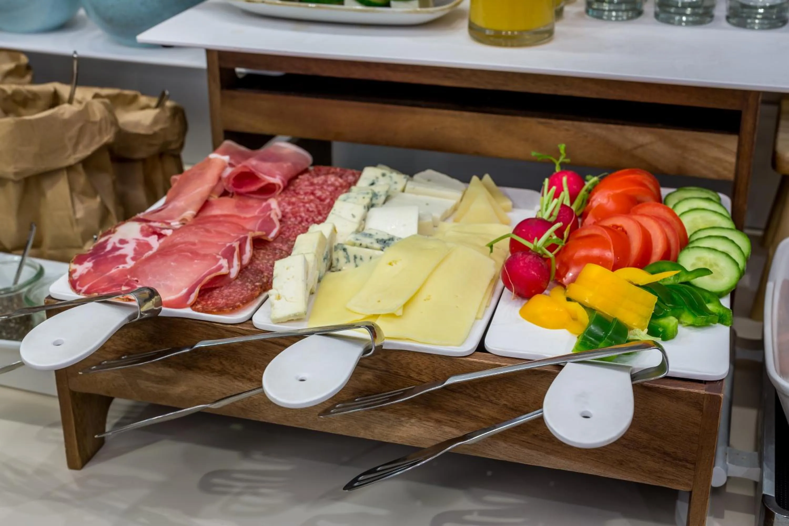 Breakfast in Apartments & Rooms Preelook