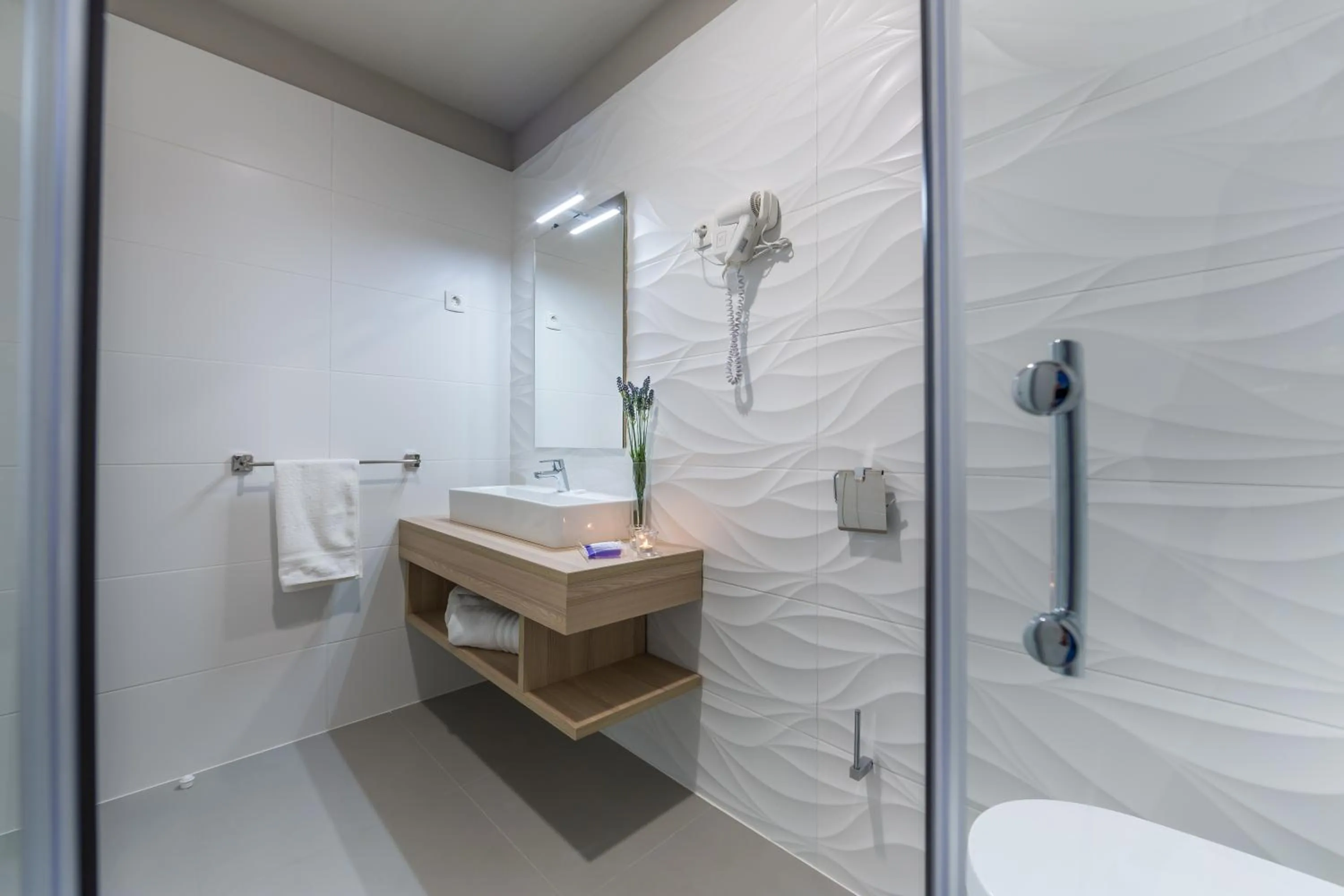 Bathroom in Apartments & Rooms Preelook