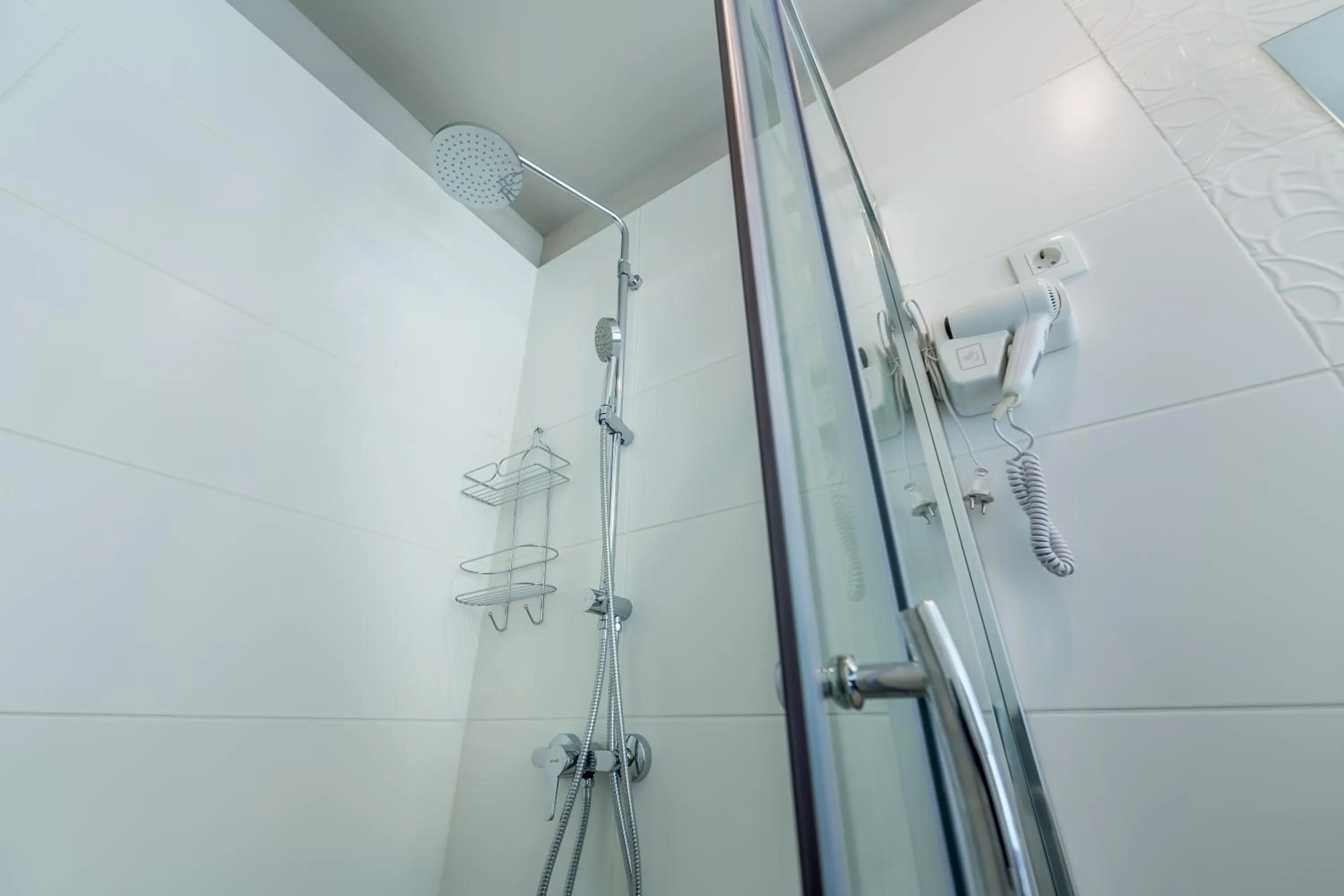 Shower in Apartments & Rooms Preelook