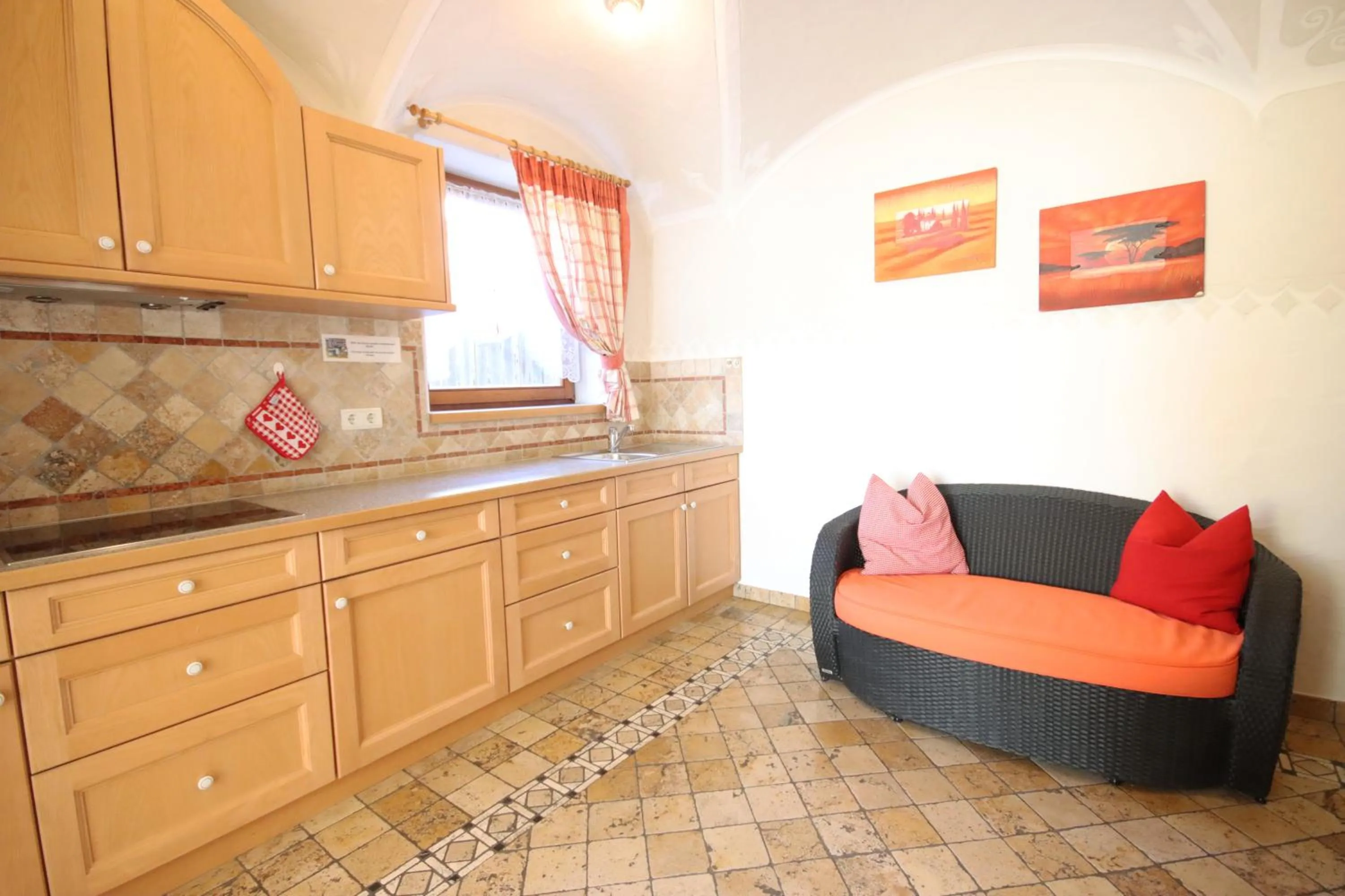 Coffee/tea facilities in Aurturist S Candido Roulette