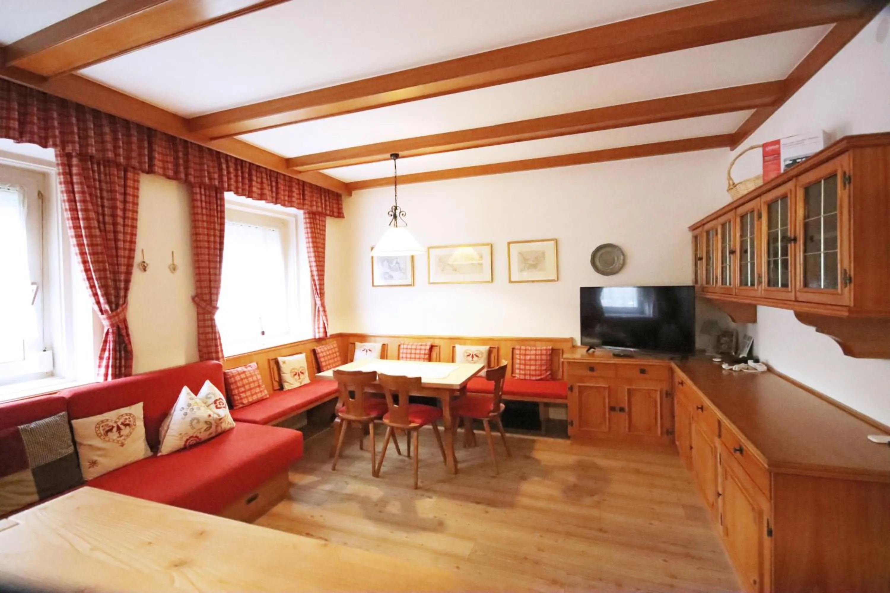 TV and multimedia in Aurturist S Candido Roulette