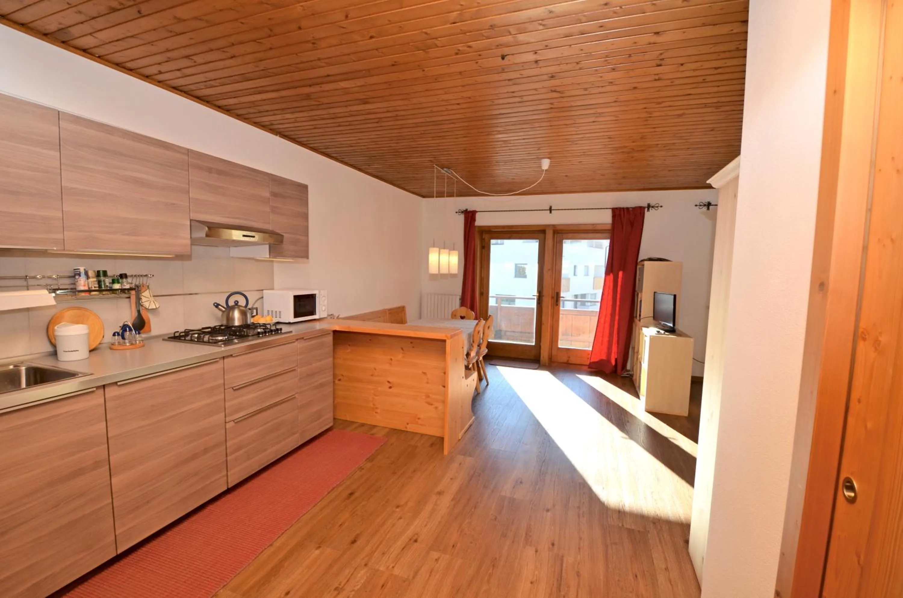 Kitchen or kitchenette in Aurturist S Candido Roulette