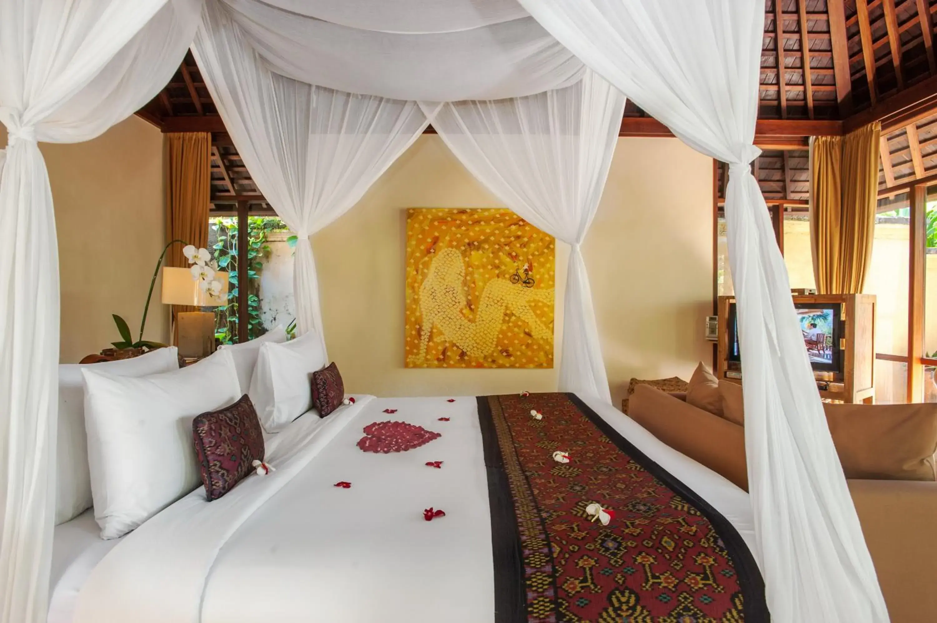 Bed in Komaneka at Tanggayuda Ubud Bed in Komaneka at Tanggayuda Ubud