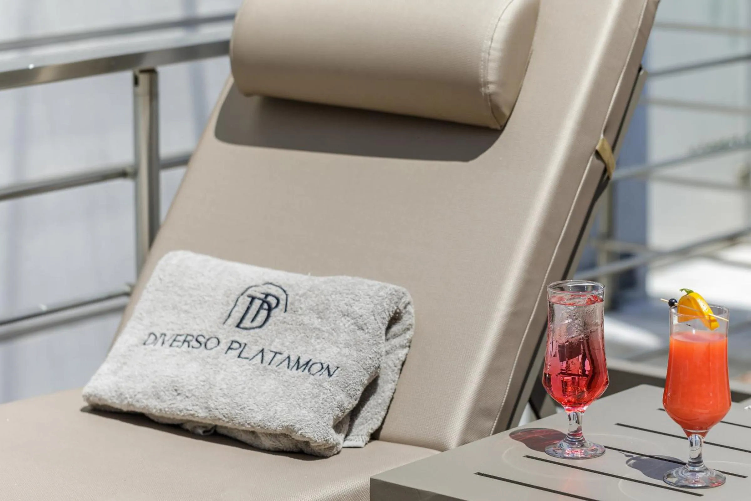 Swimming pool in Diverso Platamon, Luxury Hotel & Suites