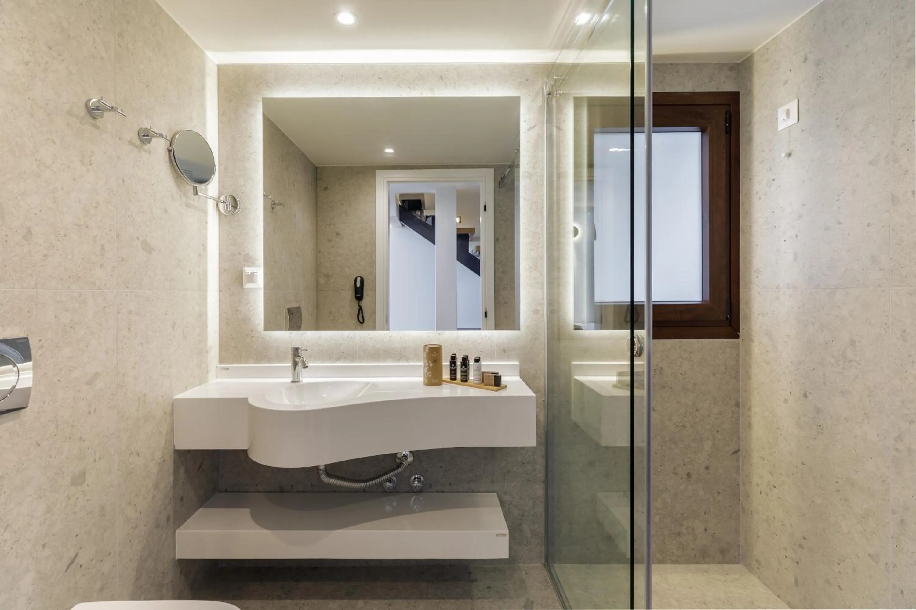 Shower in Diverso Platamon, Luxury Hotel & Suites