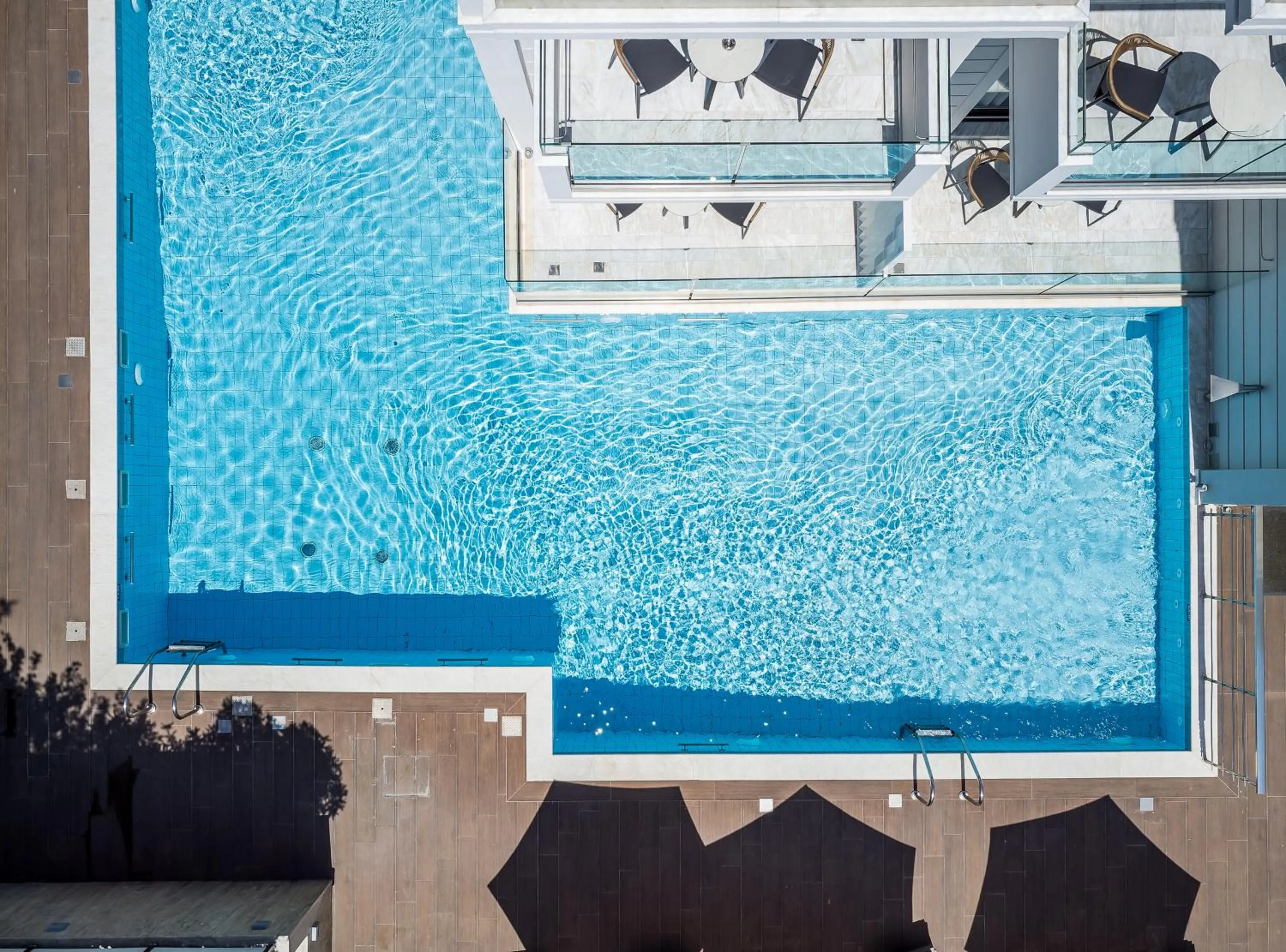 Swimming pool in Diverso Platamon, Luxury Hotel & Suites