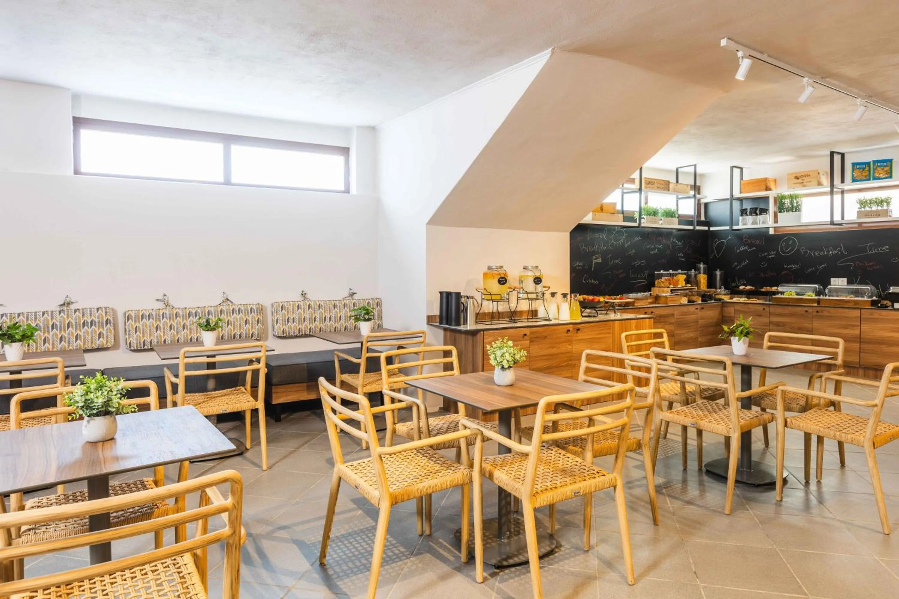 Breakfast in Casa Blue Hotel, Philian Hotels and Resorts