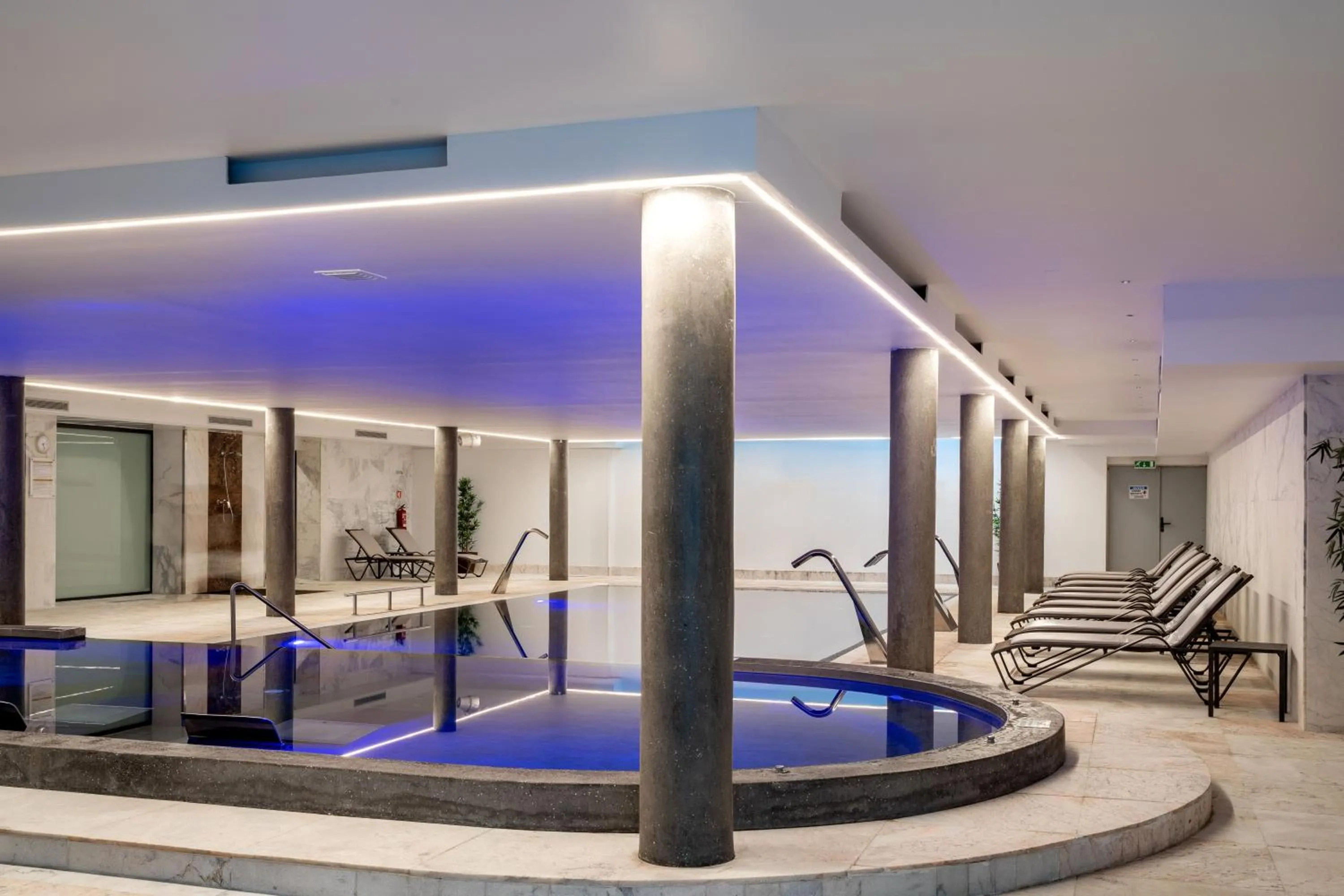 Spa and wellness centre/facilities in Hotel Porta do Sol Conference & SPA