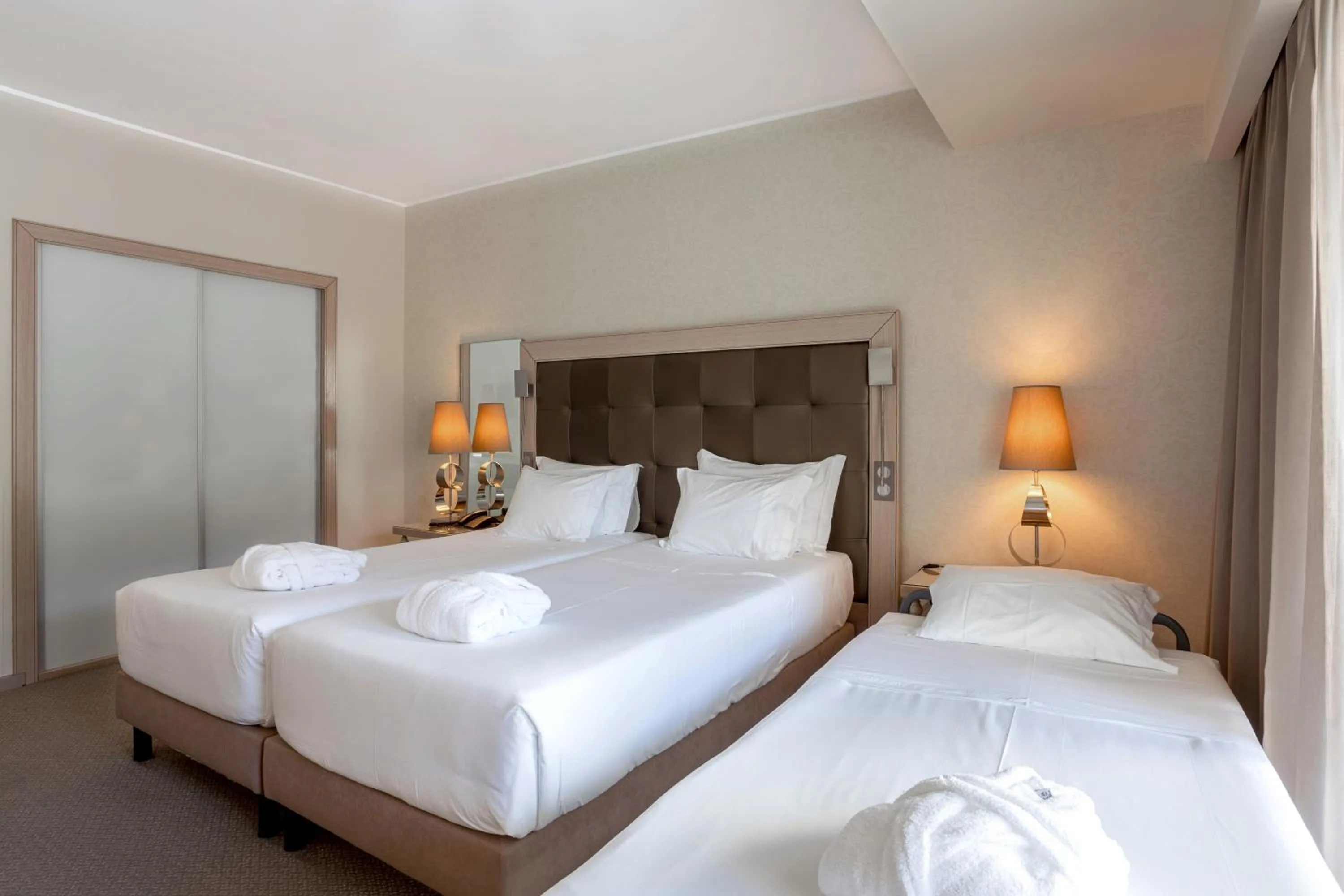 Bed in Hotel Porta do Sol Conference & SPA