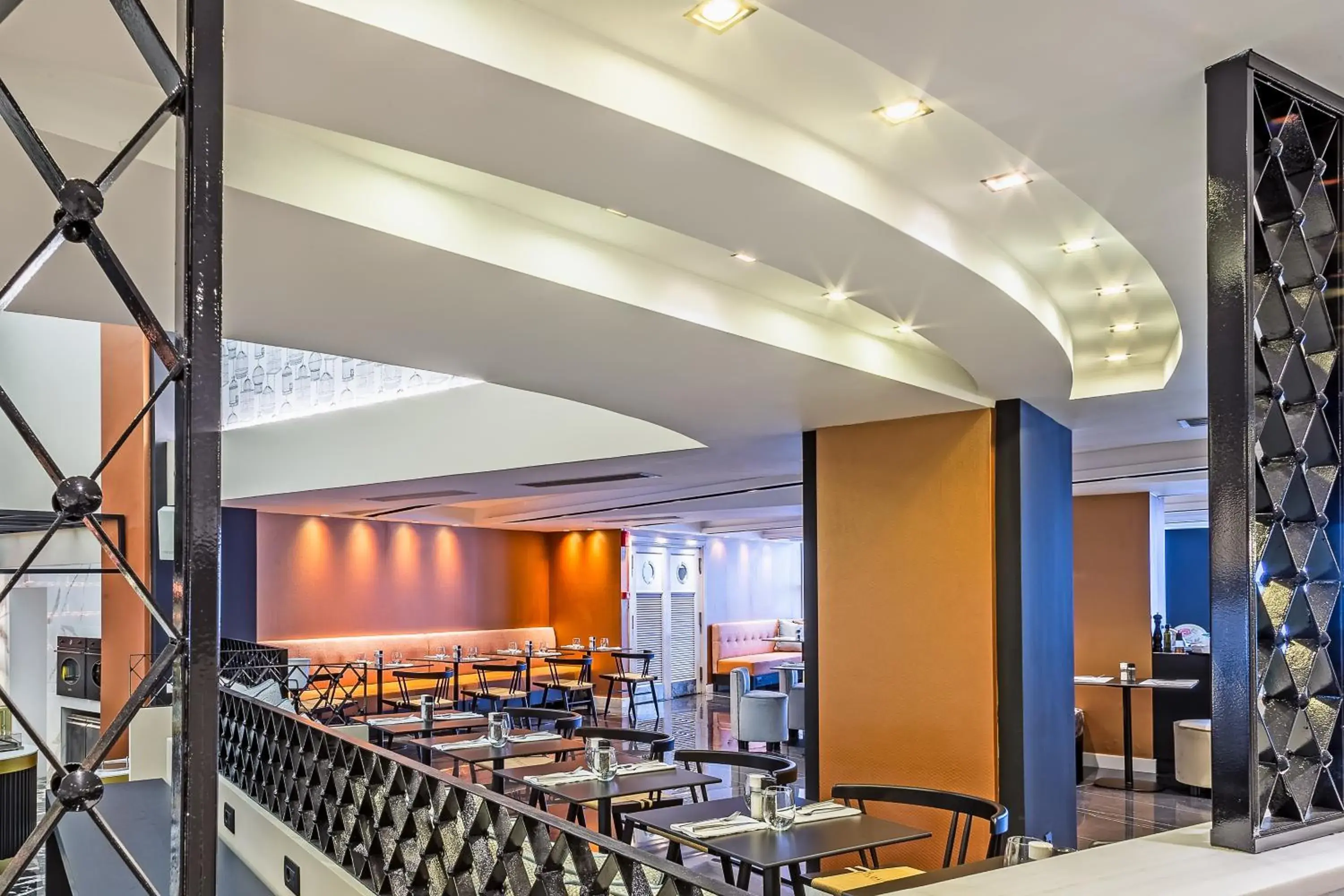 Restaurant/places to eat in Airotel Stratos Vassilikos Hotel Restaurant/places to eat in Airotel Stratos Vassilikos Hotel