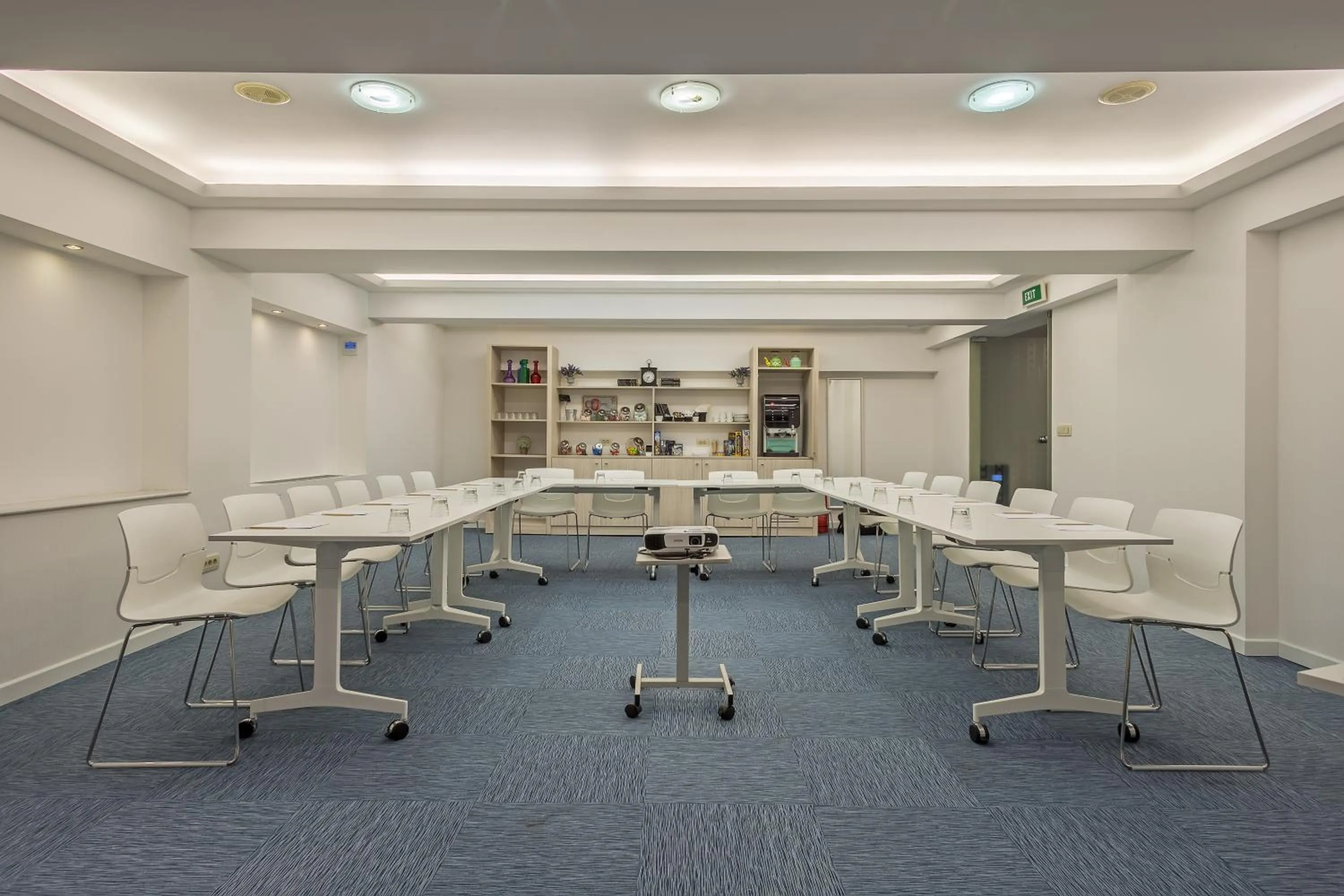 Meeting/conference room in Airotel Stratos Vassilikos Hotel