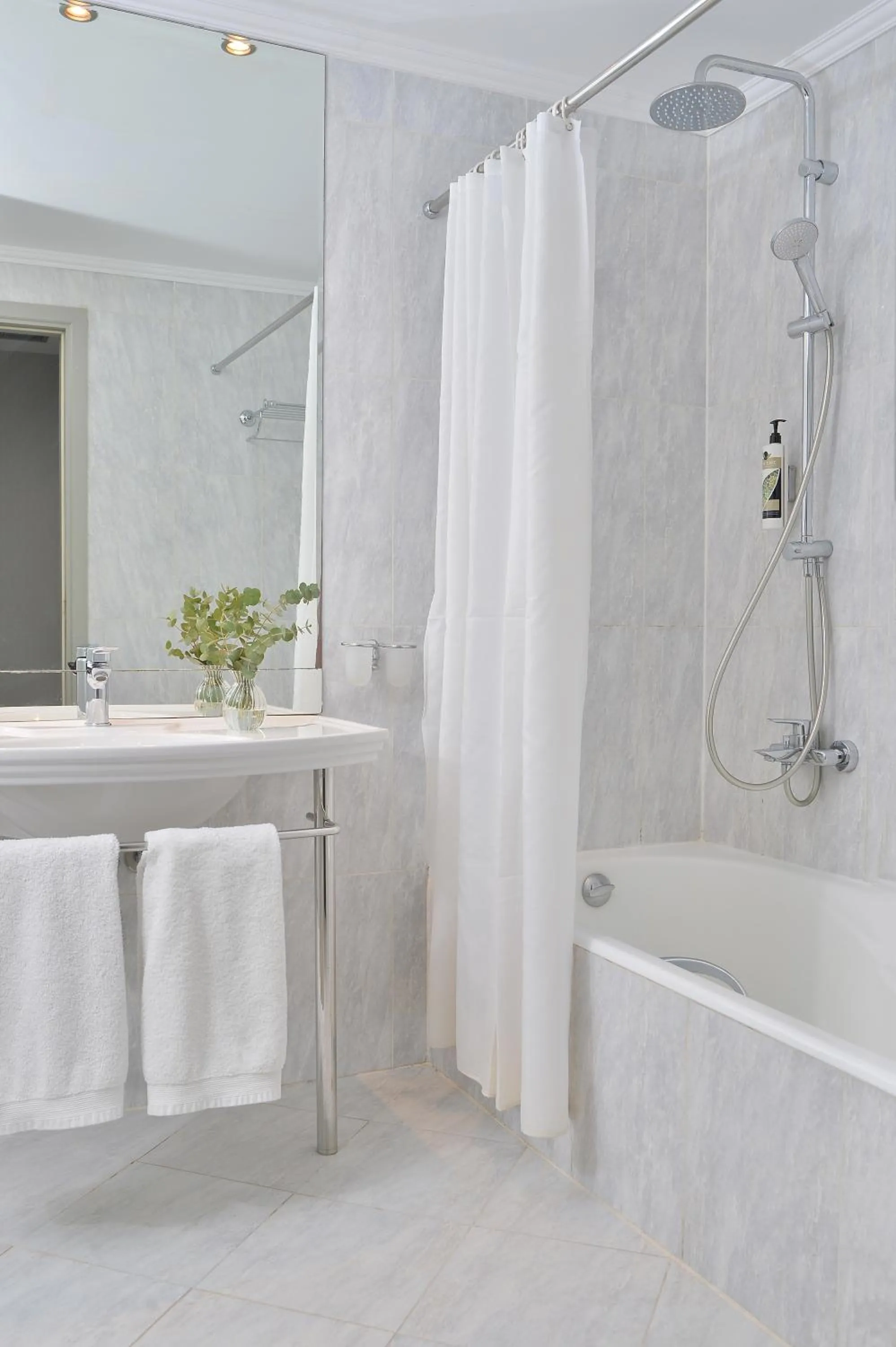 Bathroom in Airotel Stratos Vassilikos Hotel