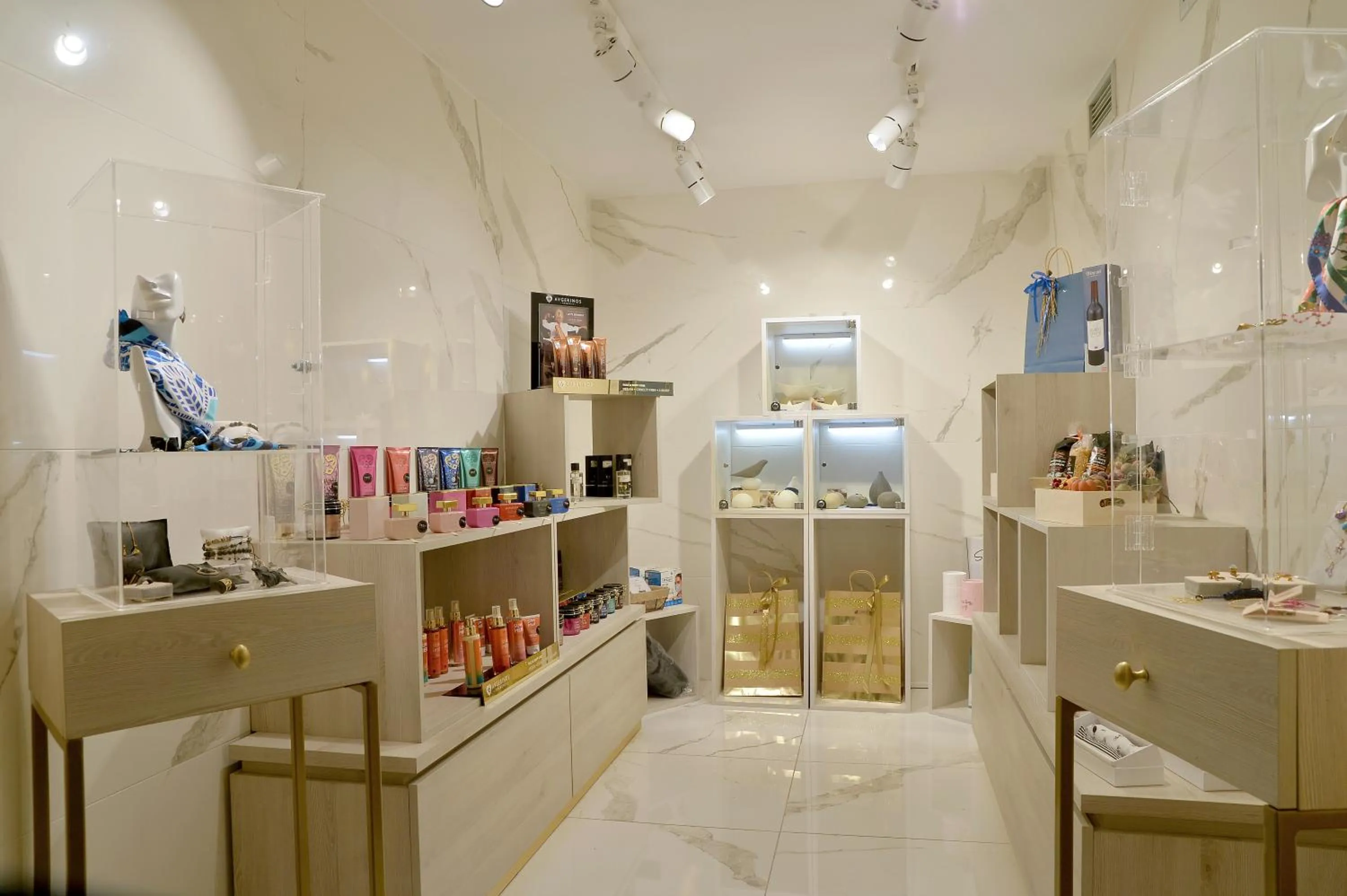 hair dresser in Airotel Stratos Vassilikos Hotel