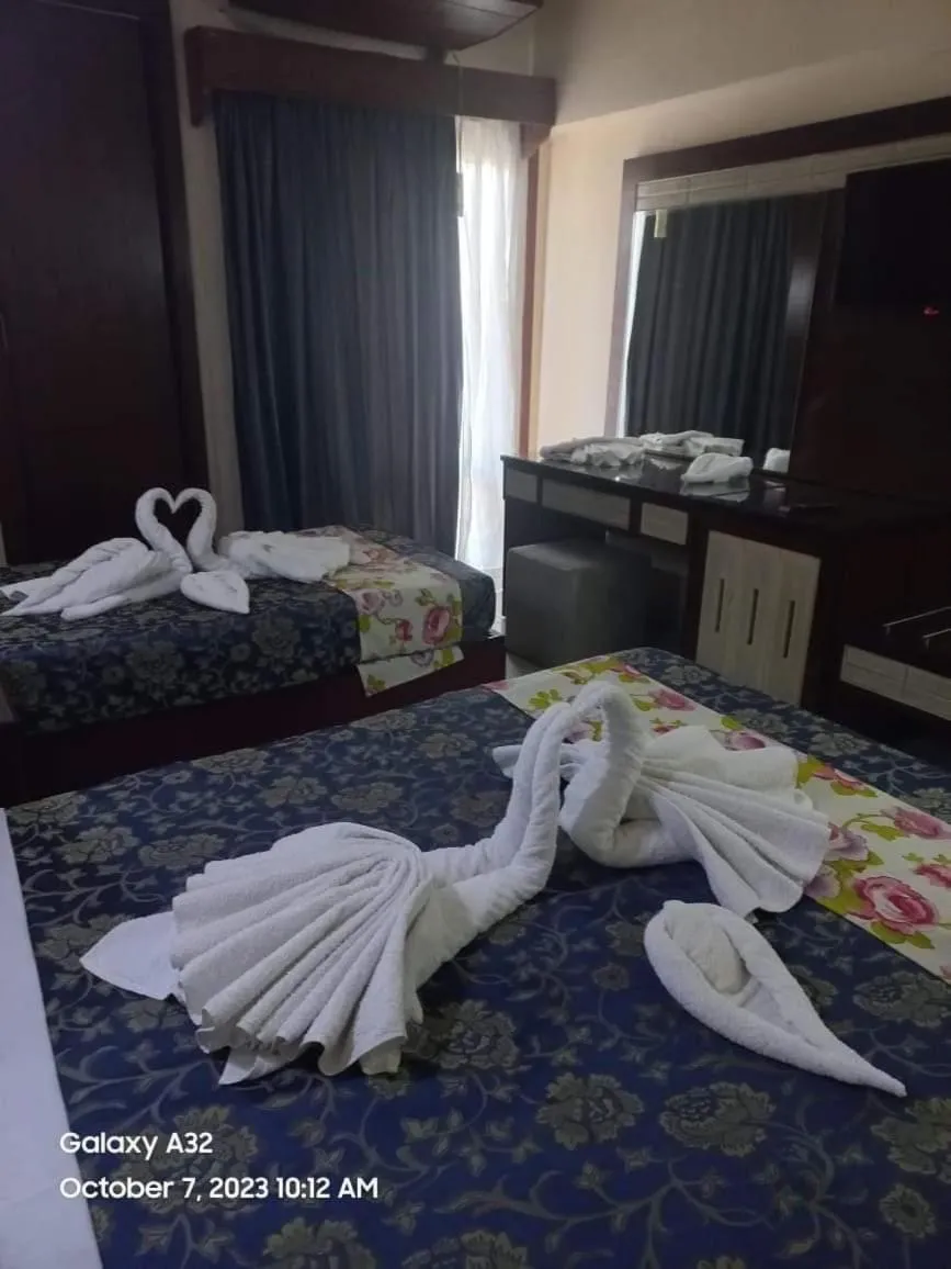 Bed in Windsor Hotel Luxor 中國人之家