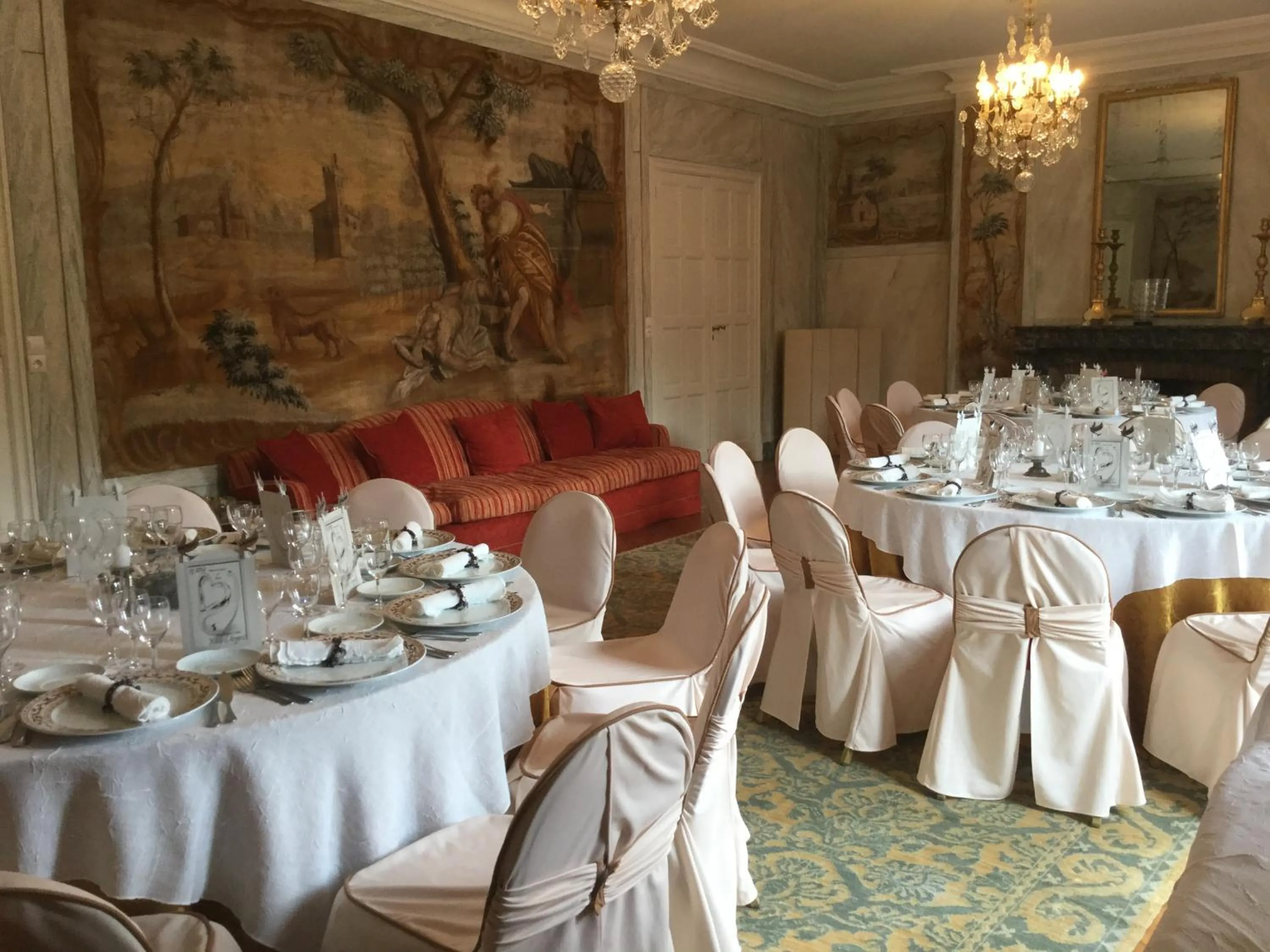 Banquet/Function facilities in Château de Floure - SPA et piscine extérieure chauffée