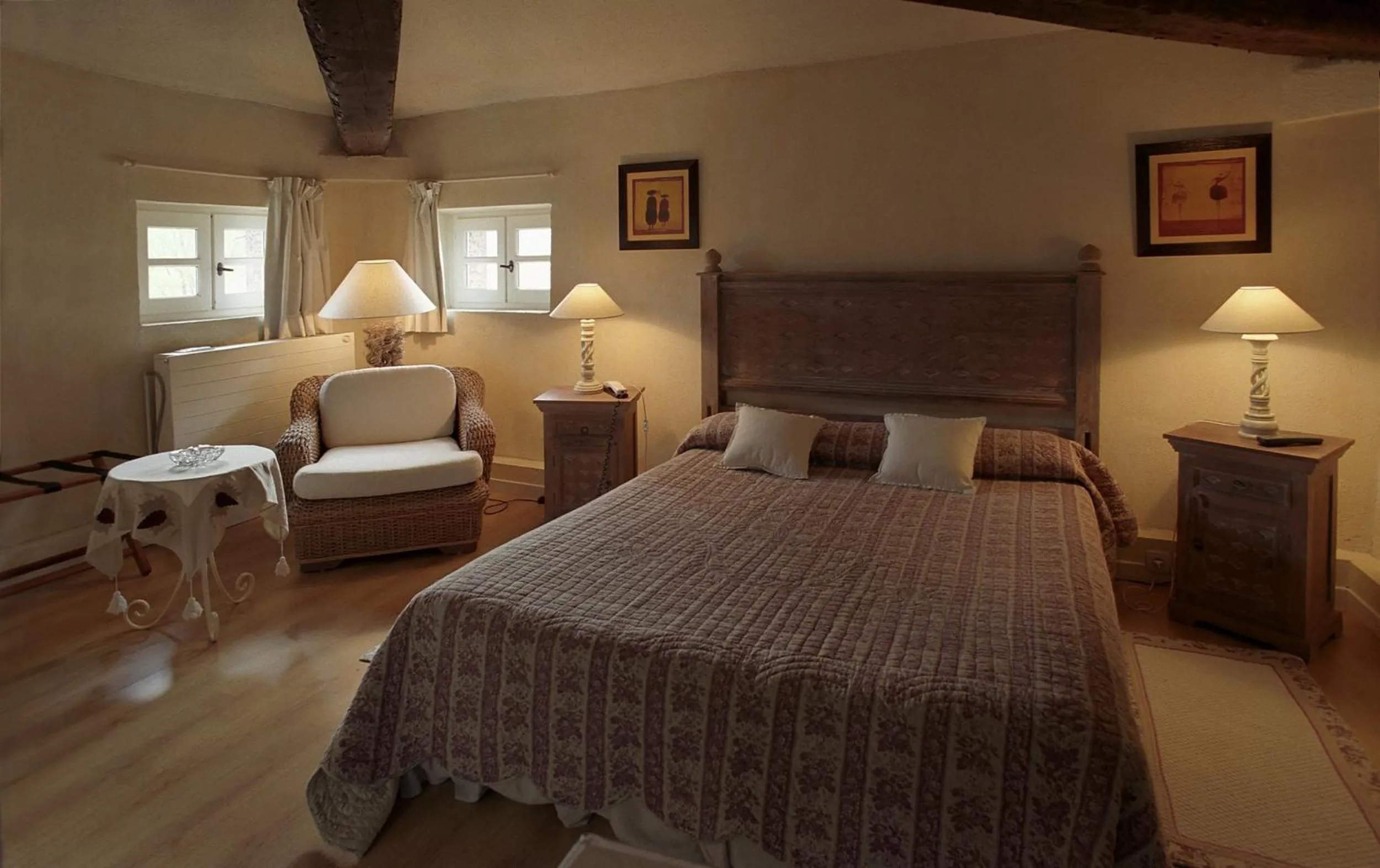 Bedroom, Bed in Château de Floure - SPA et piscine extérieure chauffée