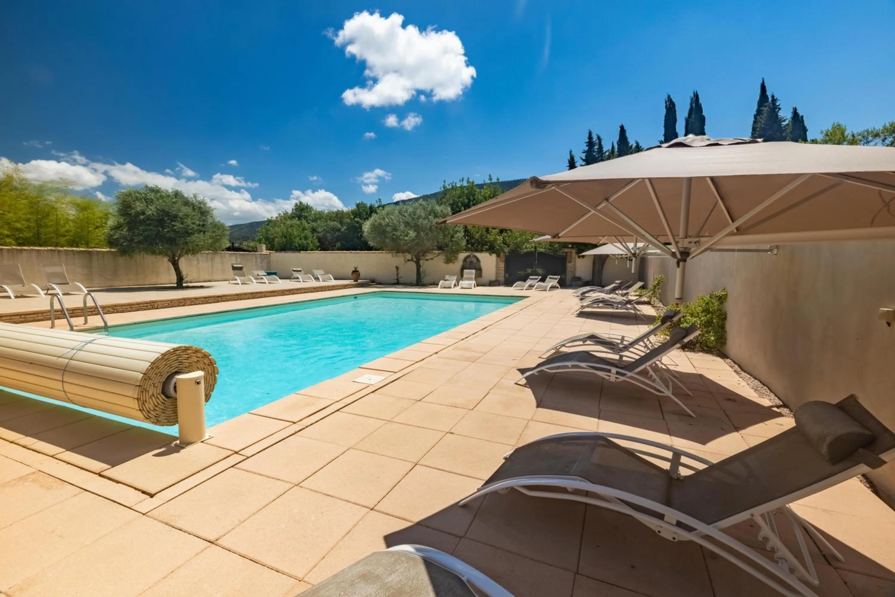 Day in Château de Floure - SPA et piscine extérieure chauffée