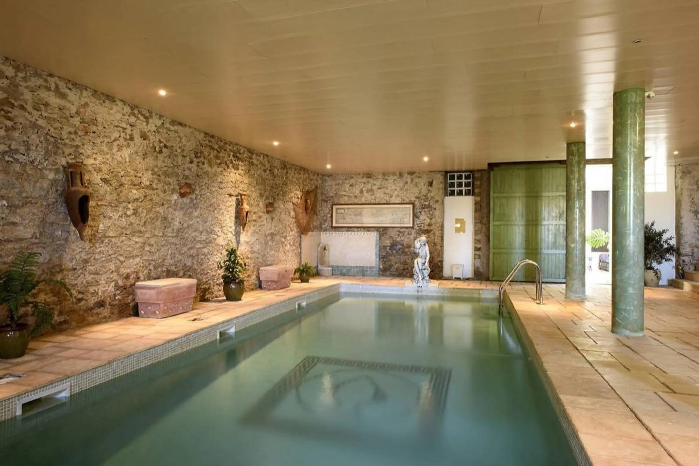 Spa and wellness centre/facilities in Château de Floure - SPA et piscine extérieure chauffée