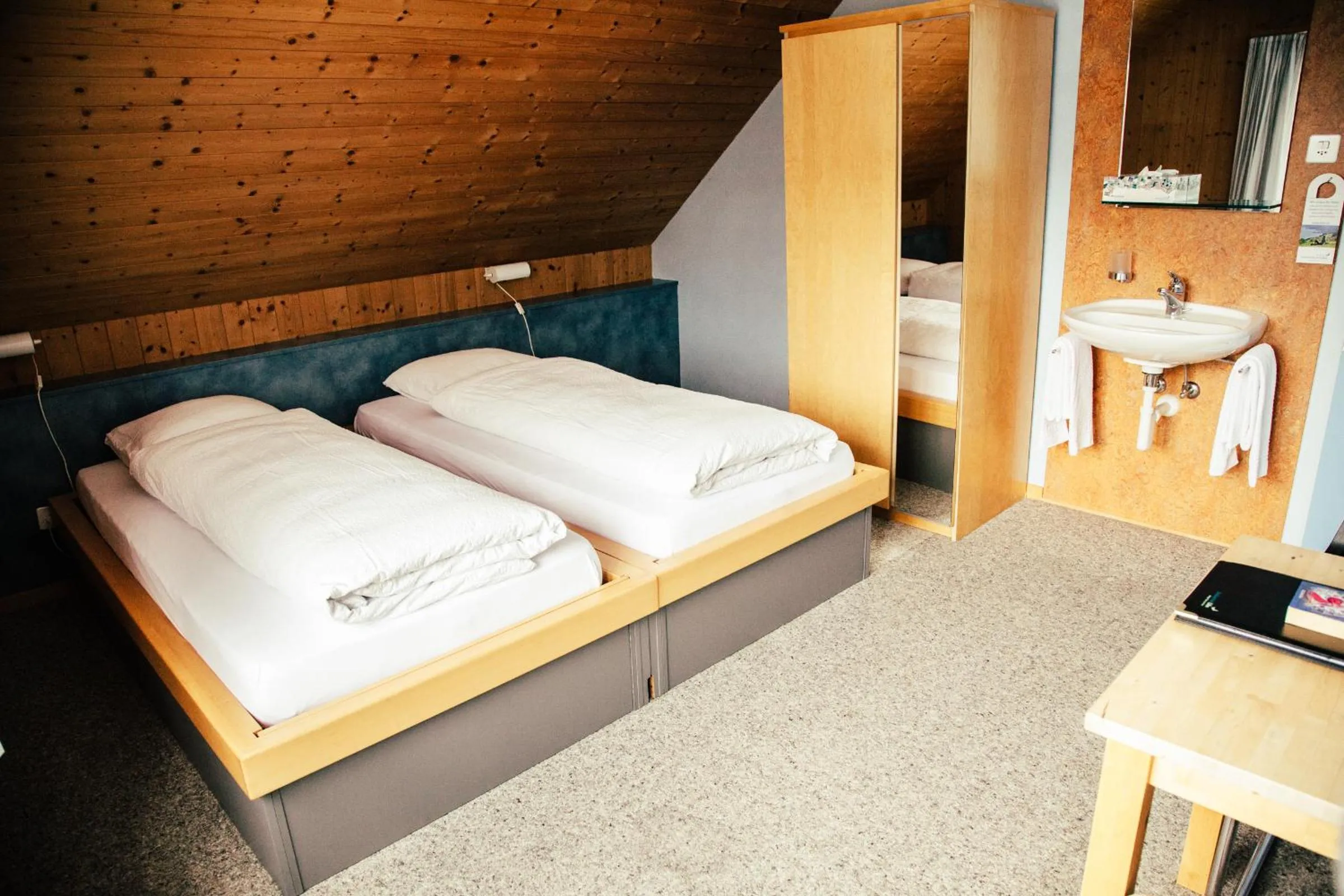 Photo of the whole room, Bed in Seminarhotel Lihn