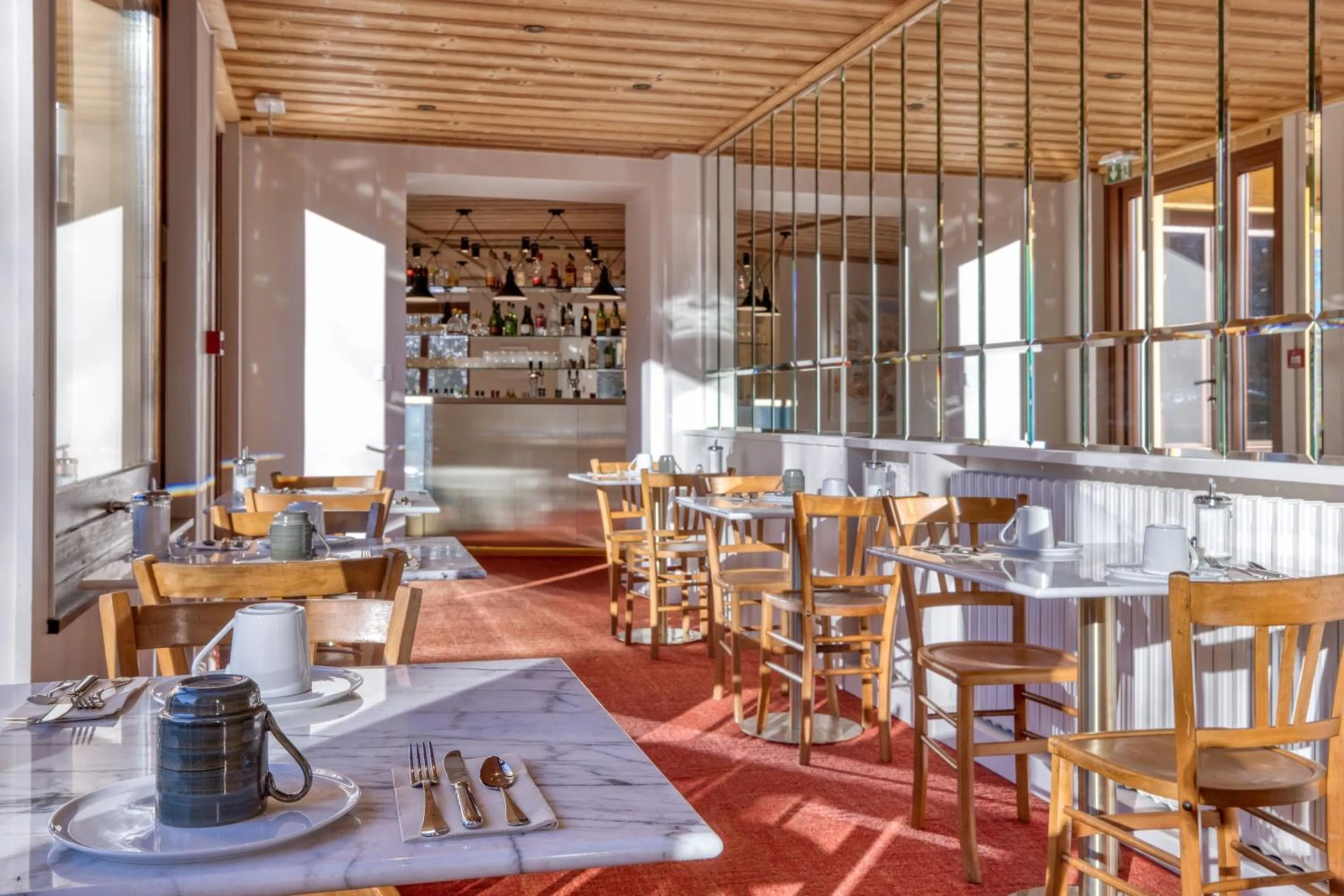 Breakfast in Les Gourmets - Chalet Hotel