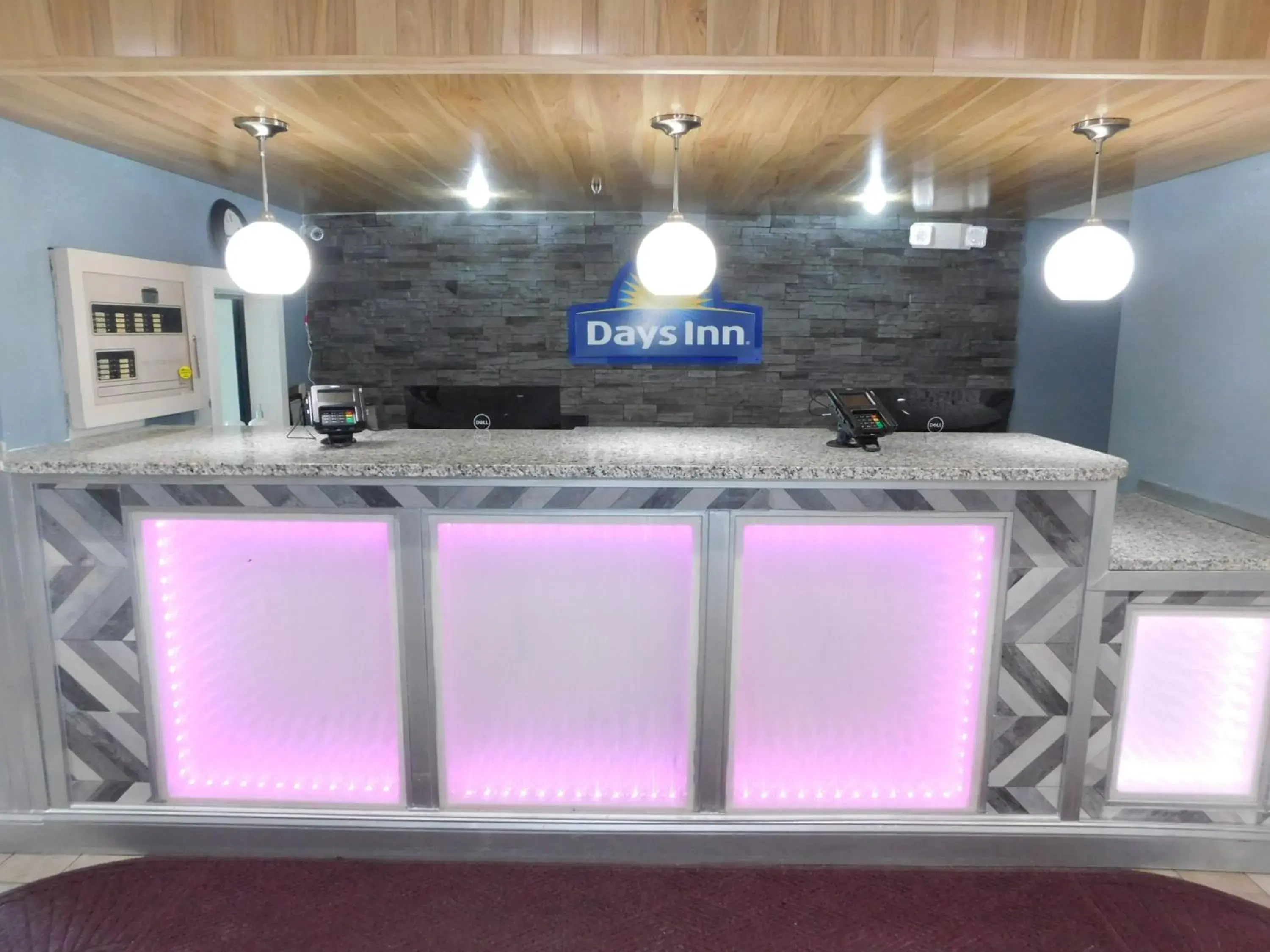 Lobby or reception in Days Inn by Wyndham West Des Moines - Clive Lobby or reception in Days Inn by Wyndham West Des Moines - Clive