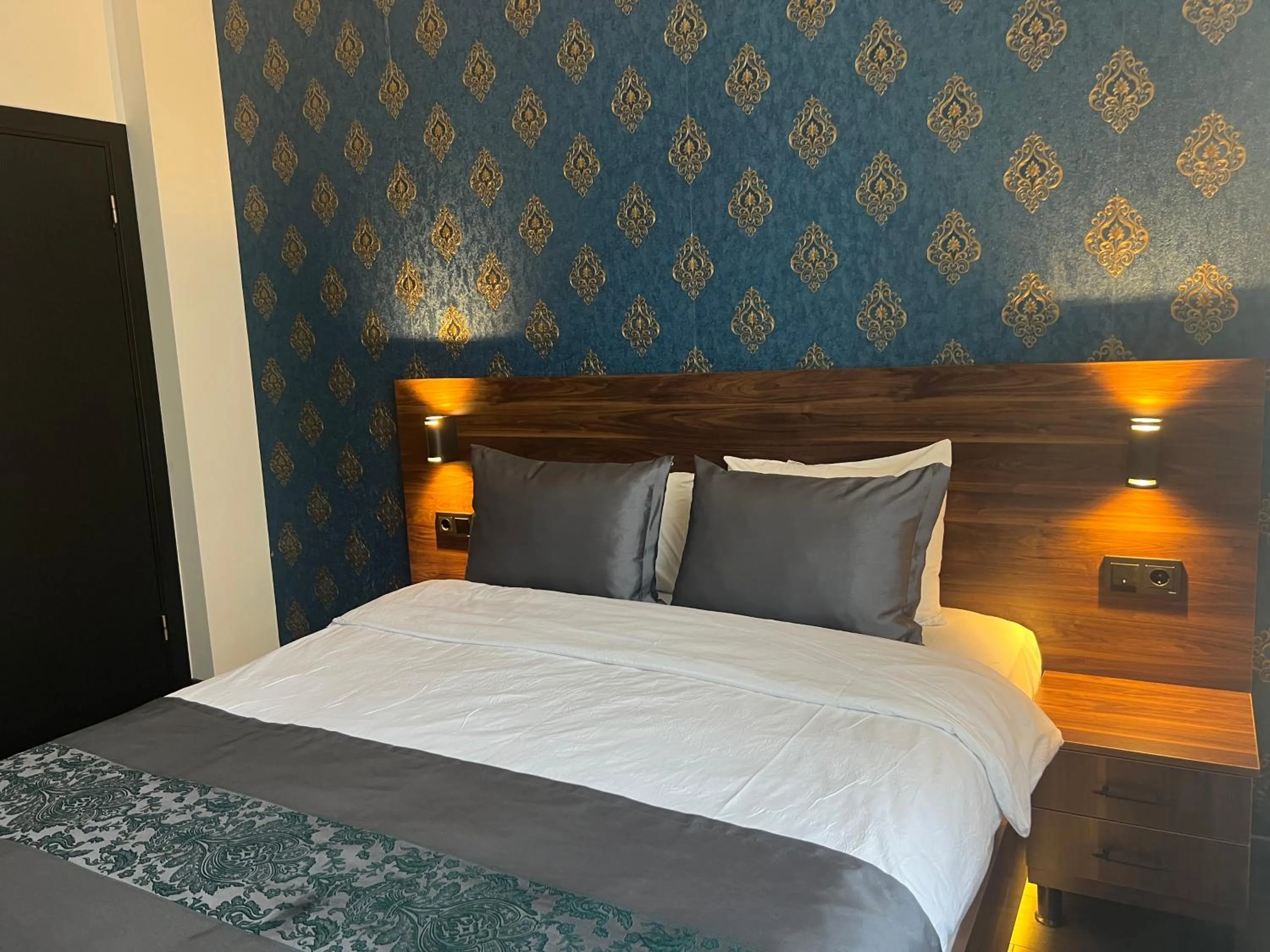 Bedroom in Seven Dreams Hotel