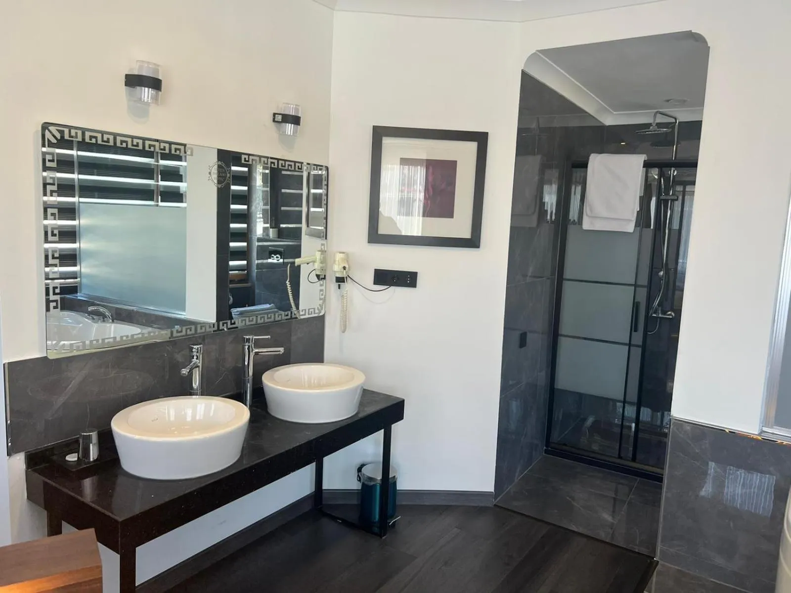 Shower in Seven Dreams Hotel