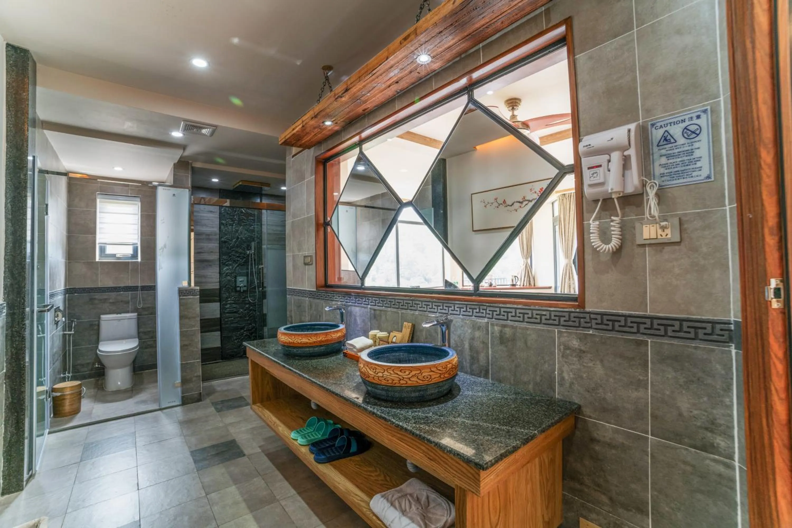 Bathroom in The Bamboo Leaf Yangshuo