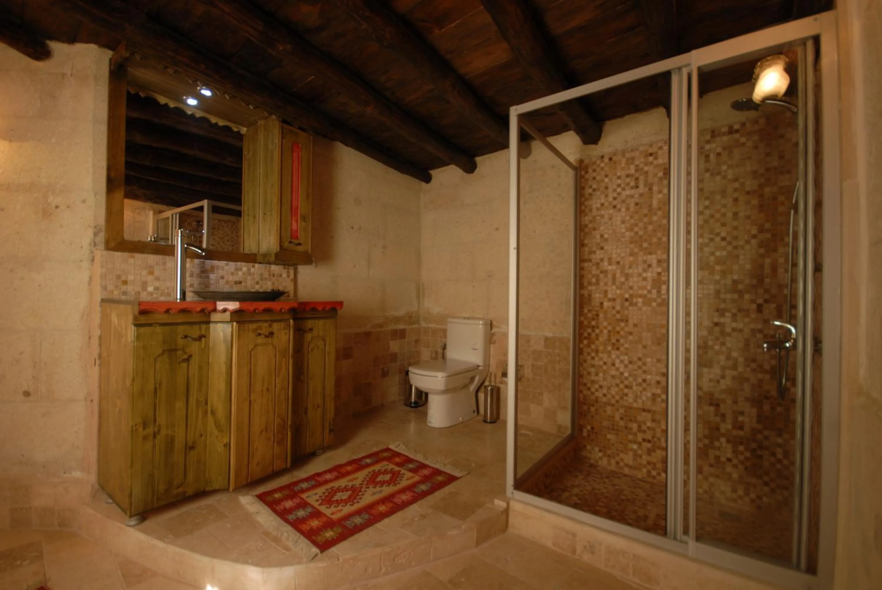 Bathroom in Arif Cave Hotel