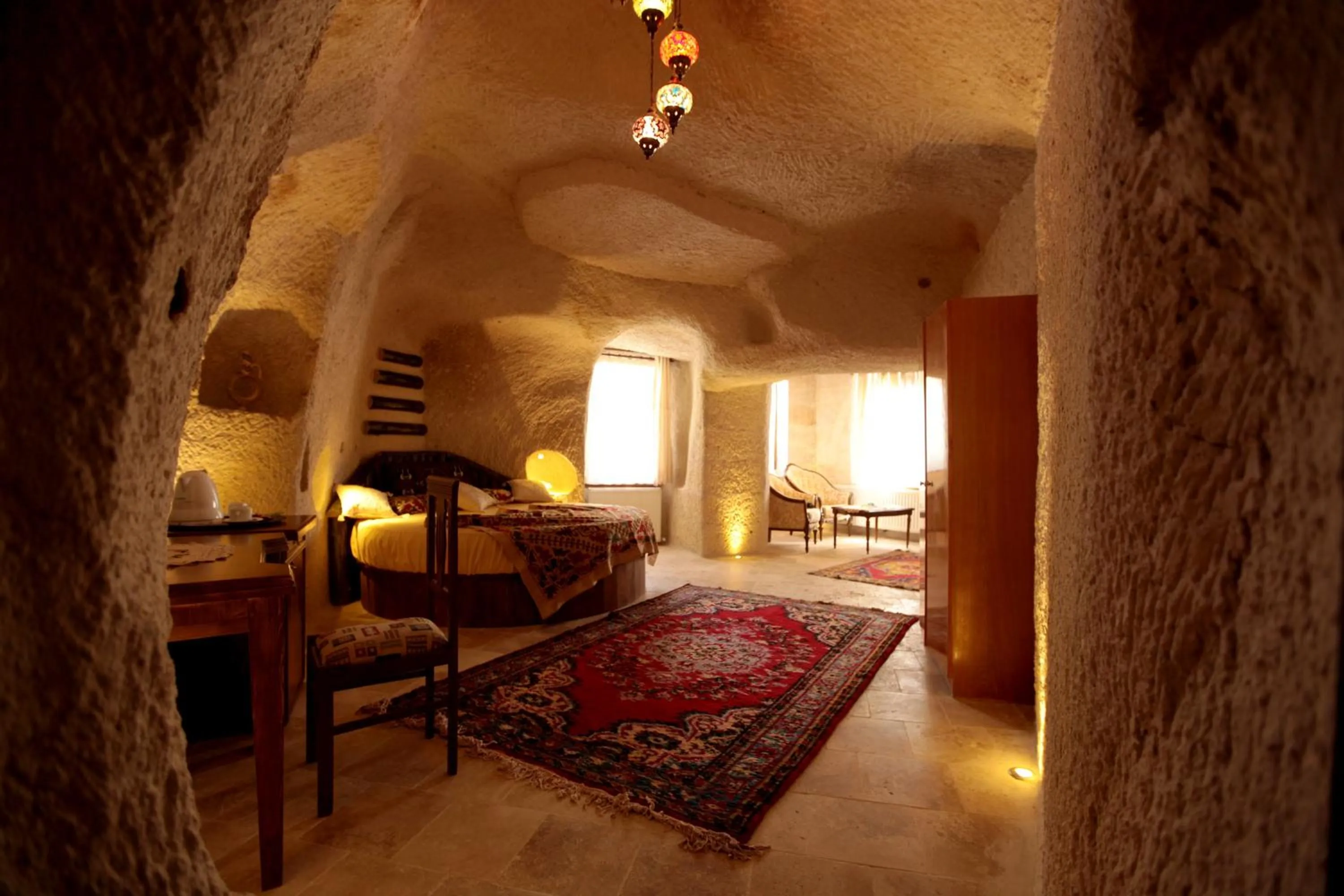 Photo of the whole room in Arif Cave Hotel