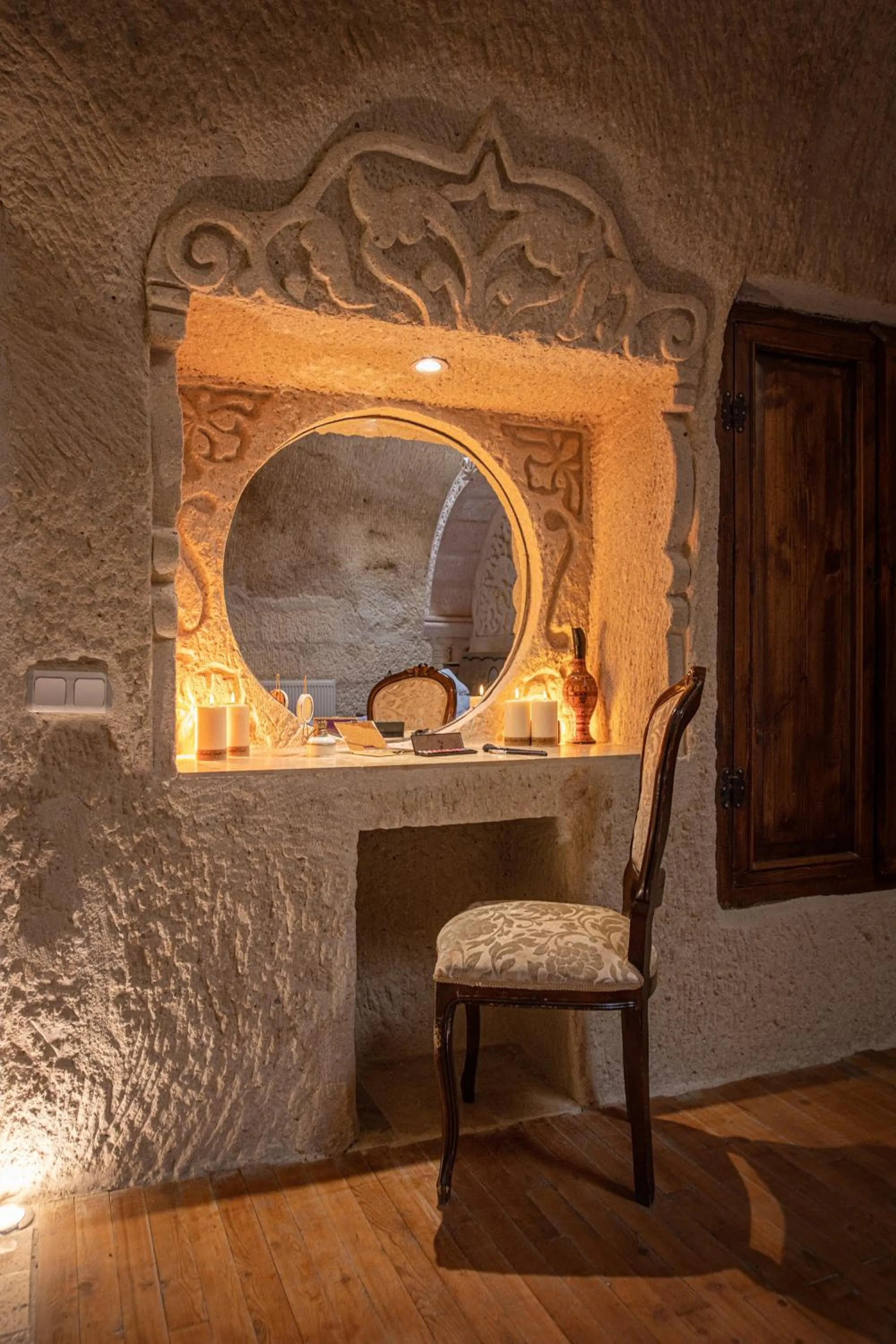 Decorative detail in Arif Cave Hotel