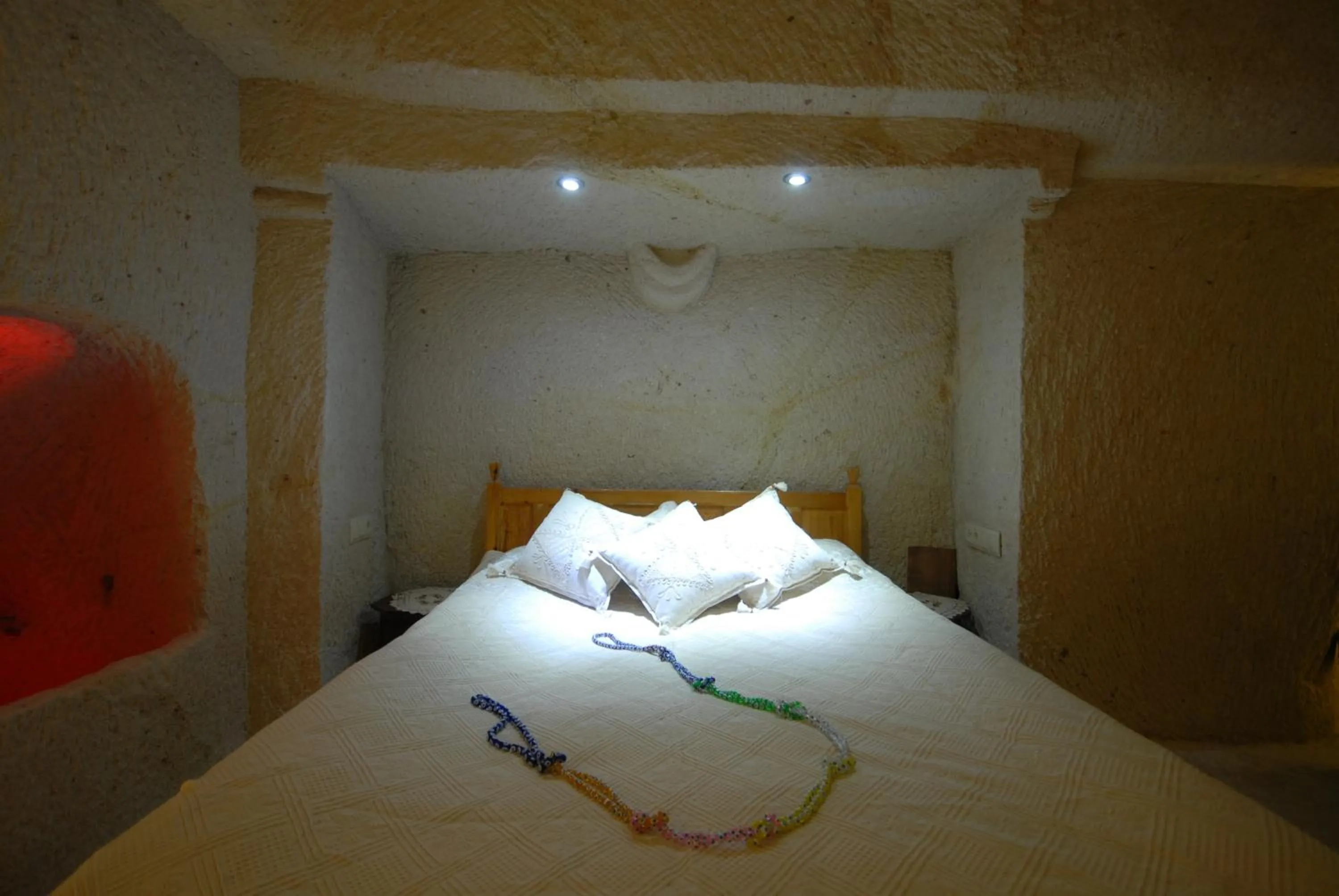 Bed in Arif Cave Hotel