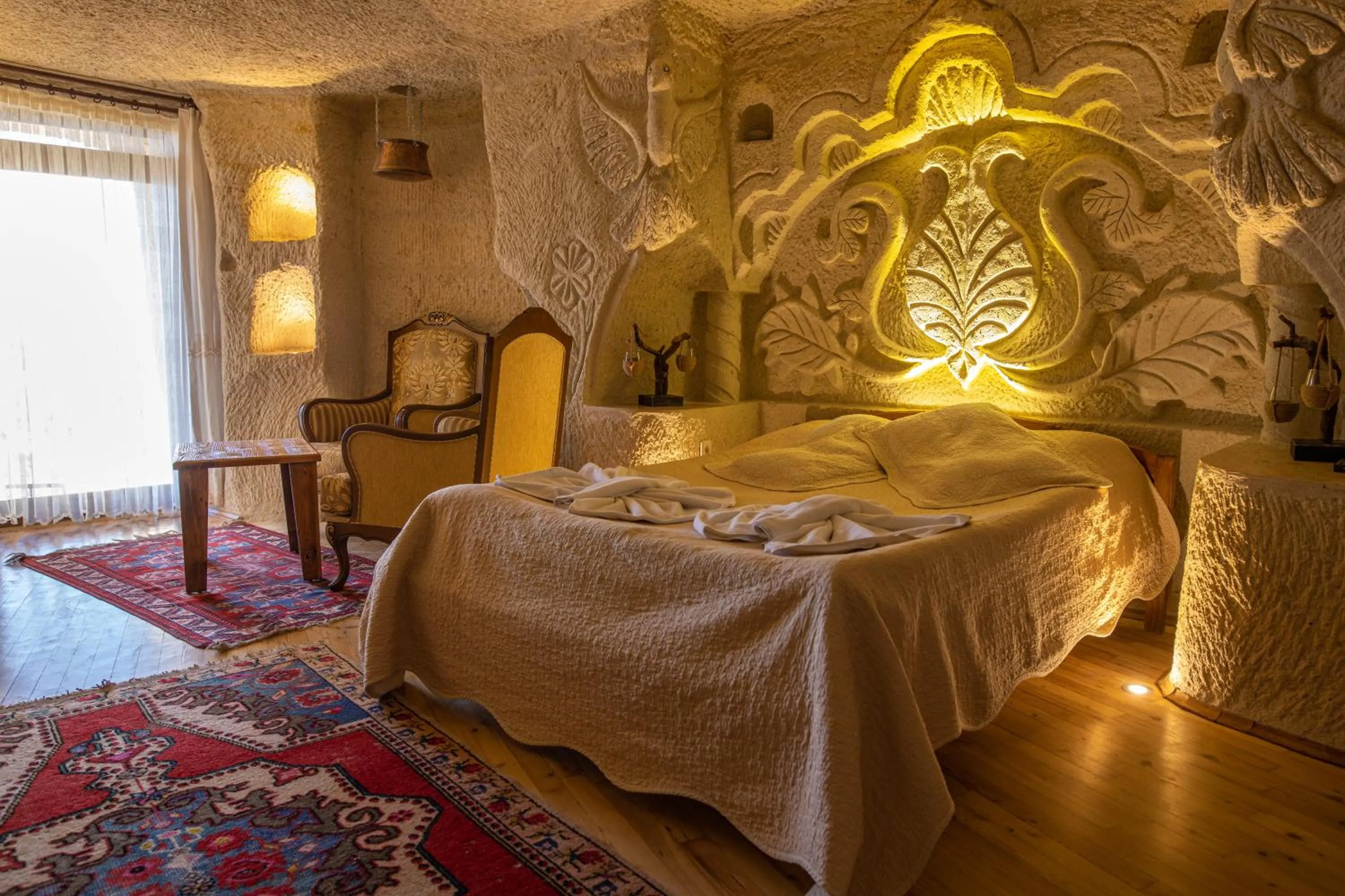 Photo of the whole room, Bed in Arif Cave Hotel